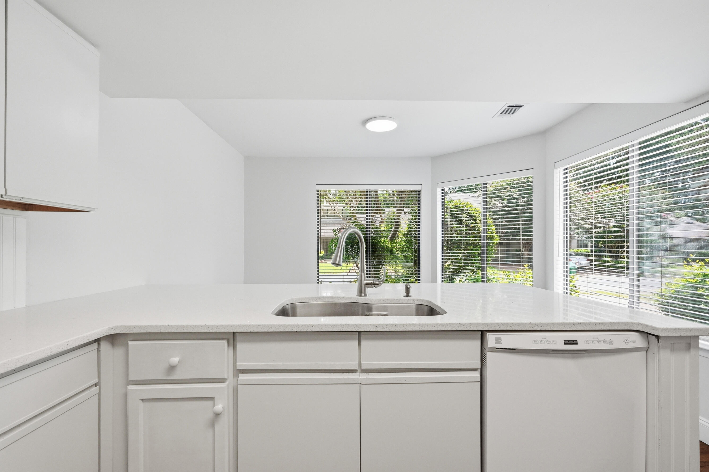 GLENEAGLES GREEN BLUEWATER BAY - Residential Lease