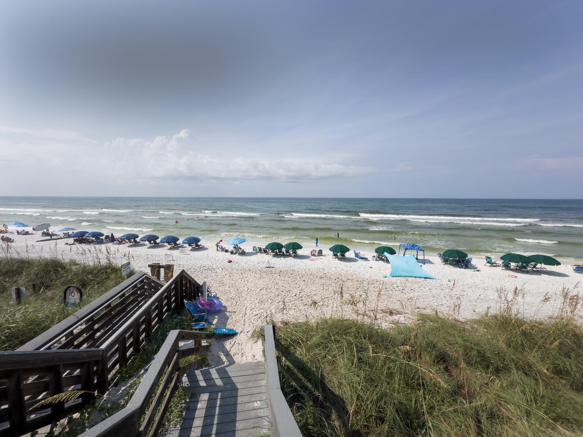 BEACHSIDE TOWNHOMES - Residential