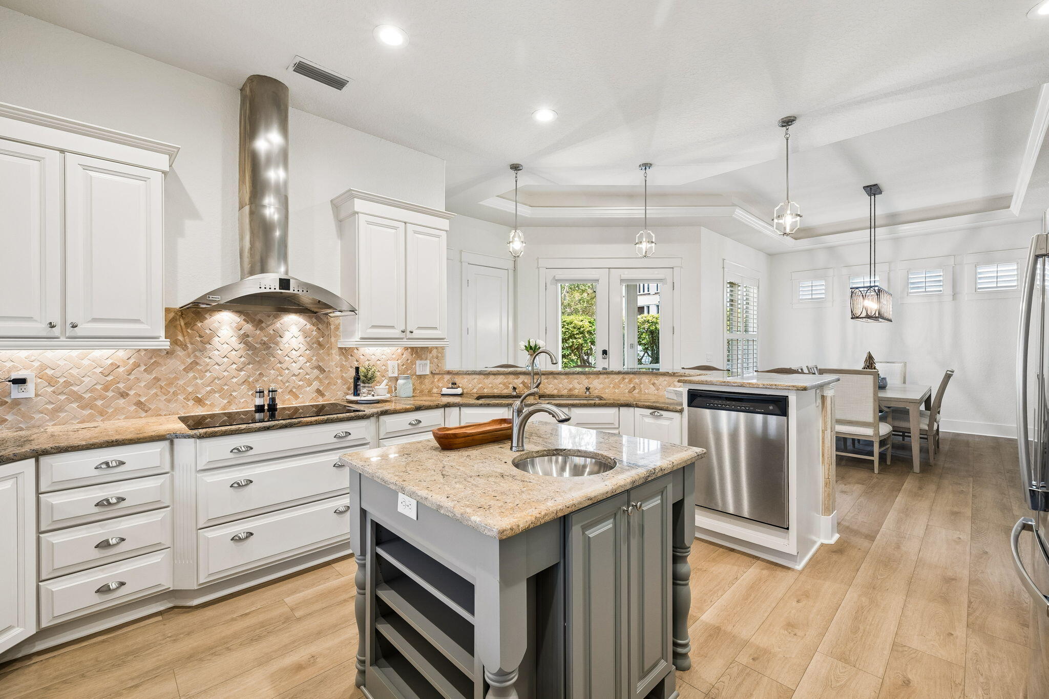 CRYSTAL LAKE PHASE I - Residential