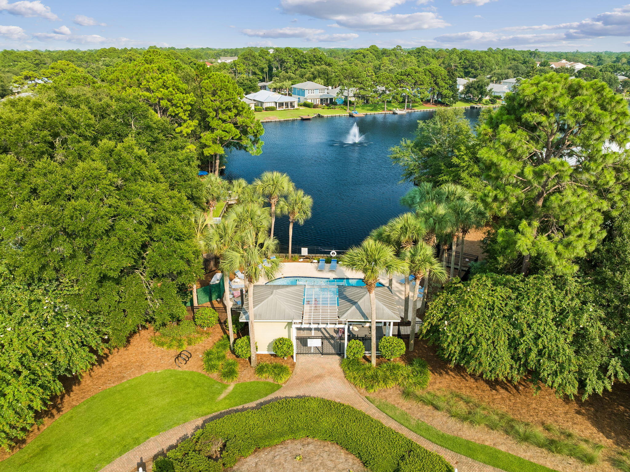CRYSTAL LAKE PHASE I - Residential