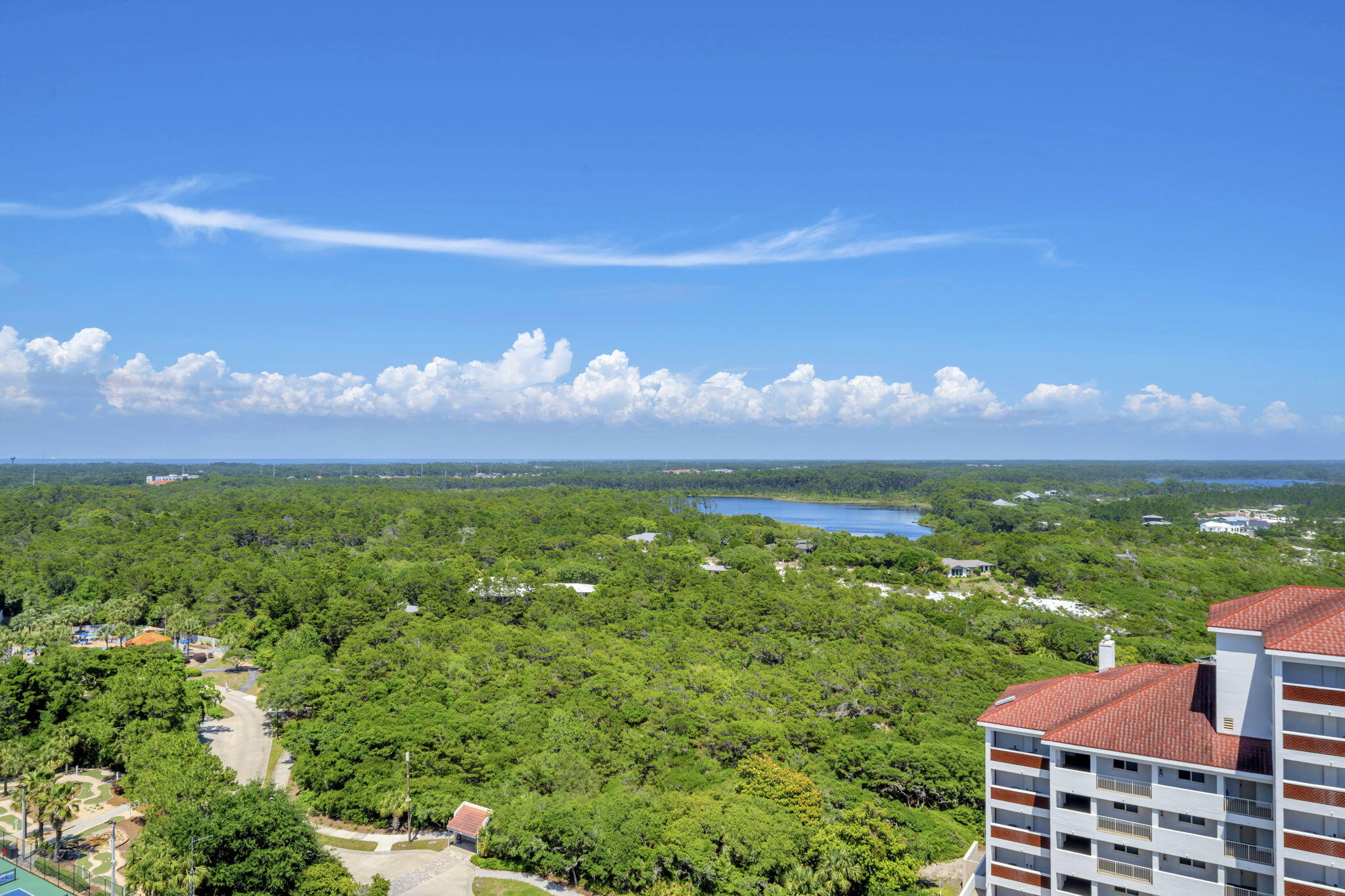 TIDES AT TOPS'L - Residential