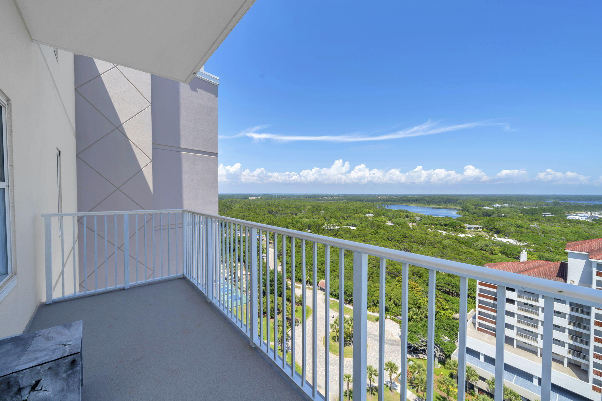 TIDES AT TOPS'L - Residential