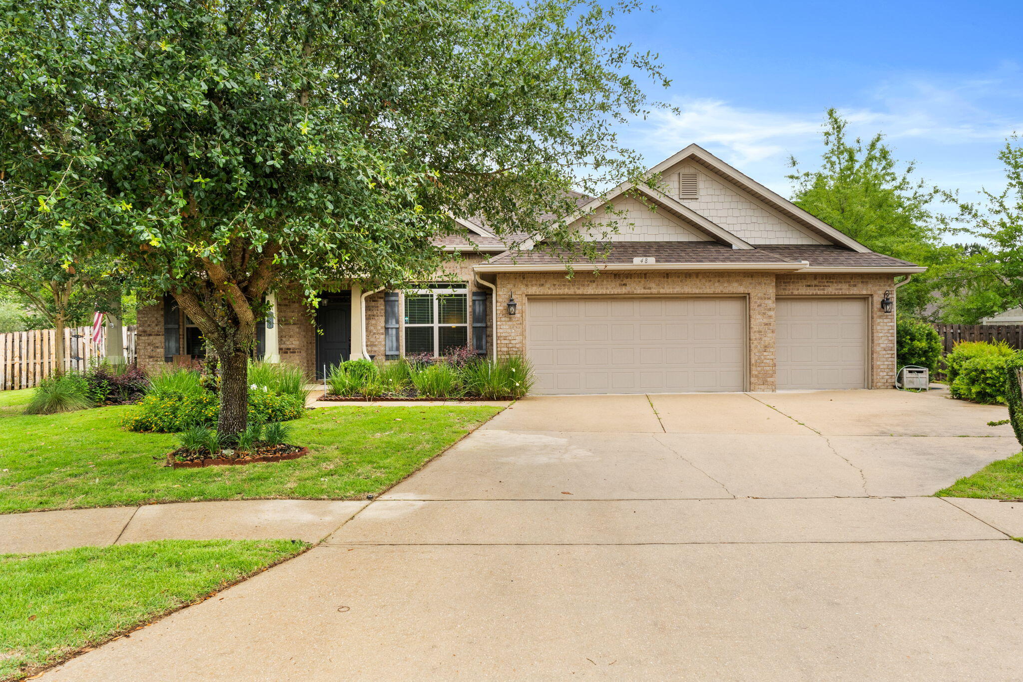 HAMMOCK BAY - Residential