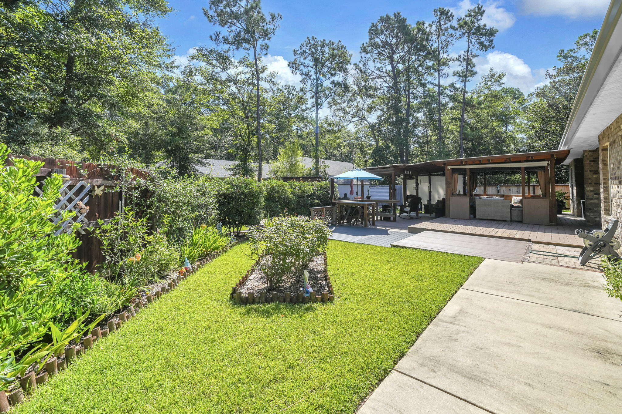 LAGRANGE SHORES - Residential