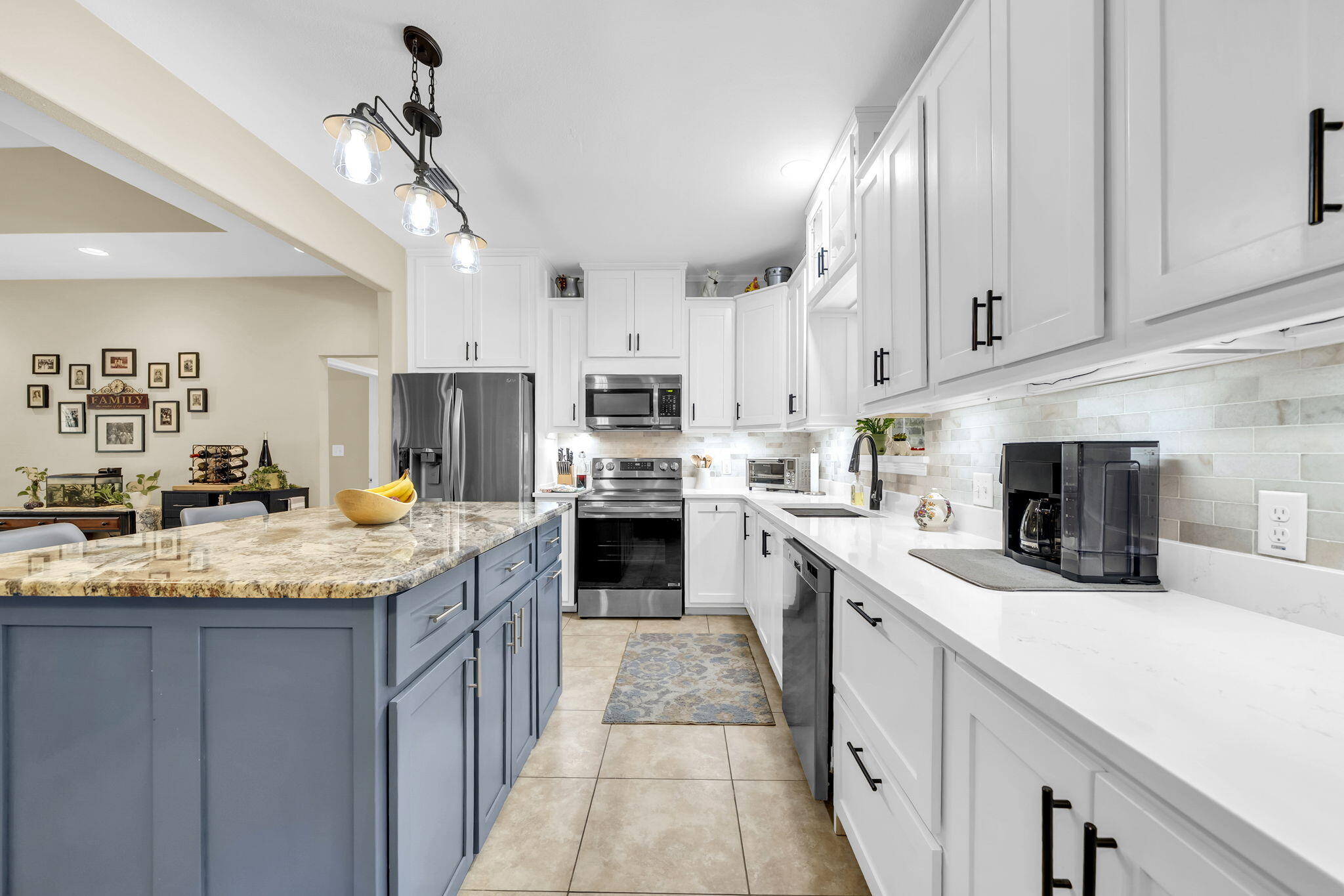 LAGRANGE SHORES - Residential