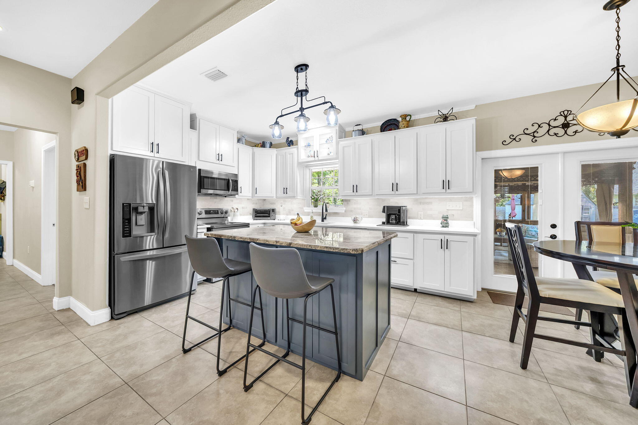 LAGRANGE SHORES - Residential
