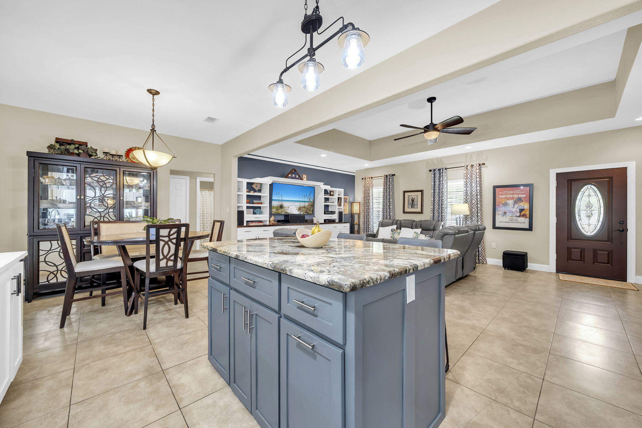 LAGRANGE SHORES - Residential