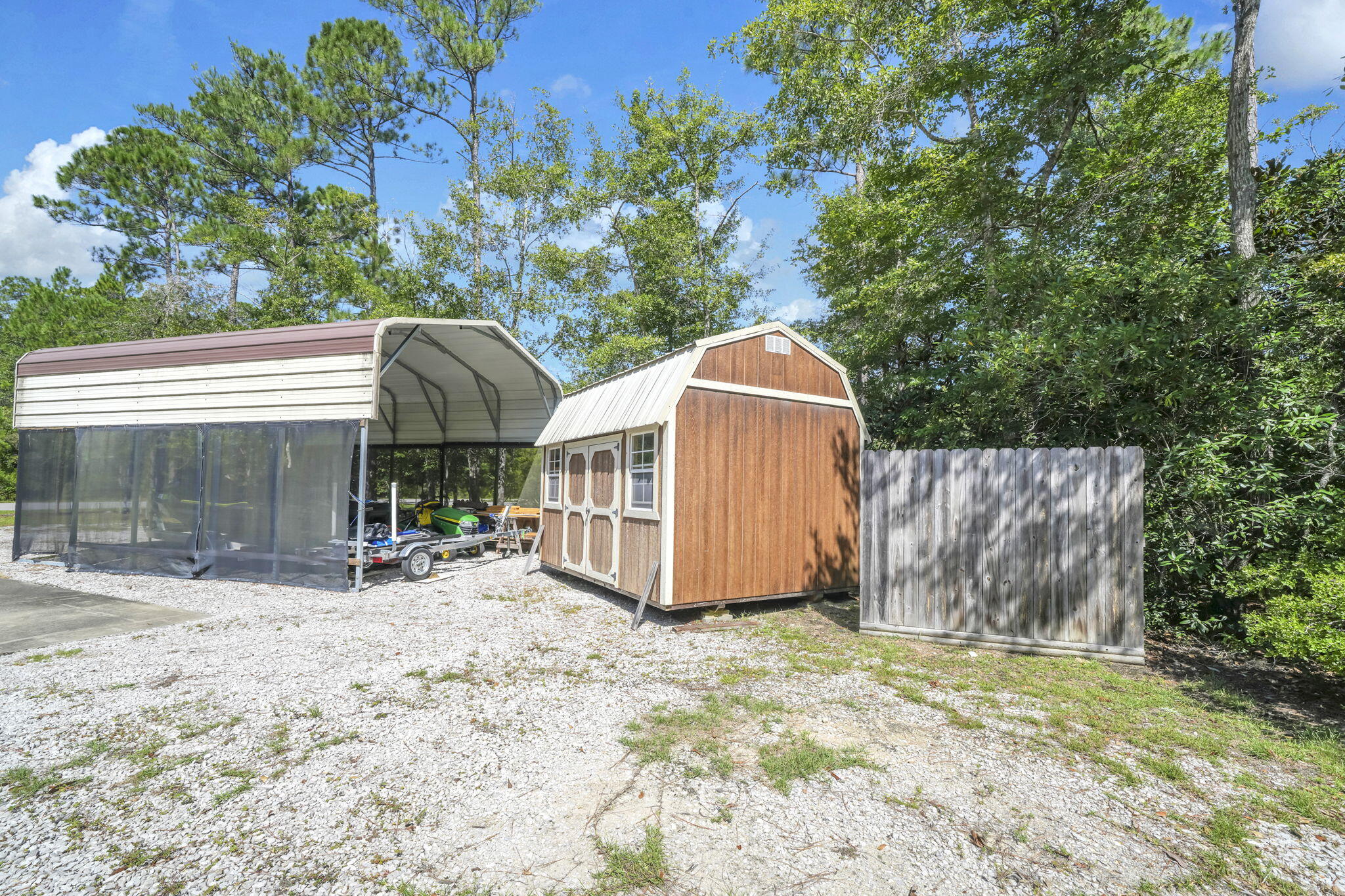 LAGRANGE SHORES - Residential