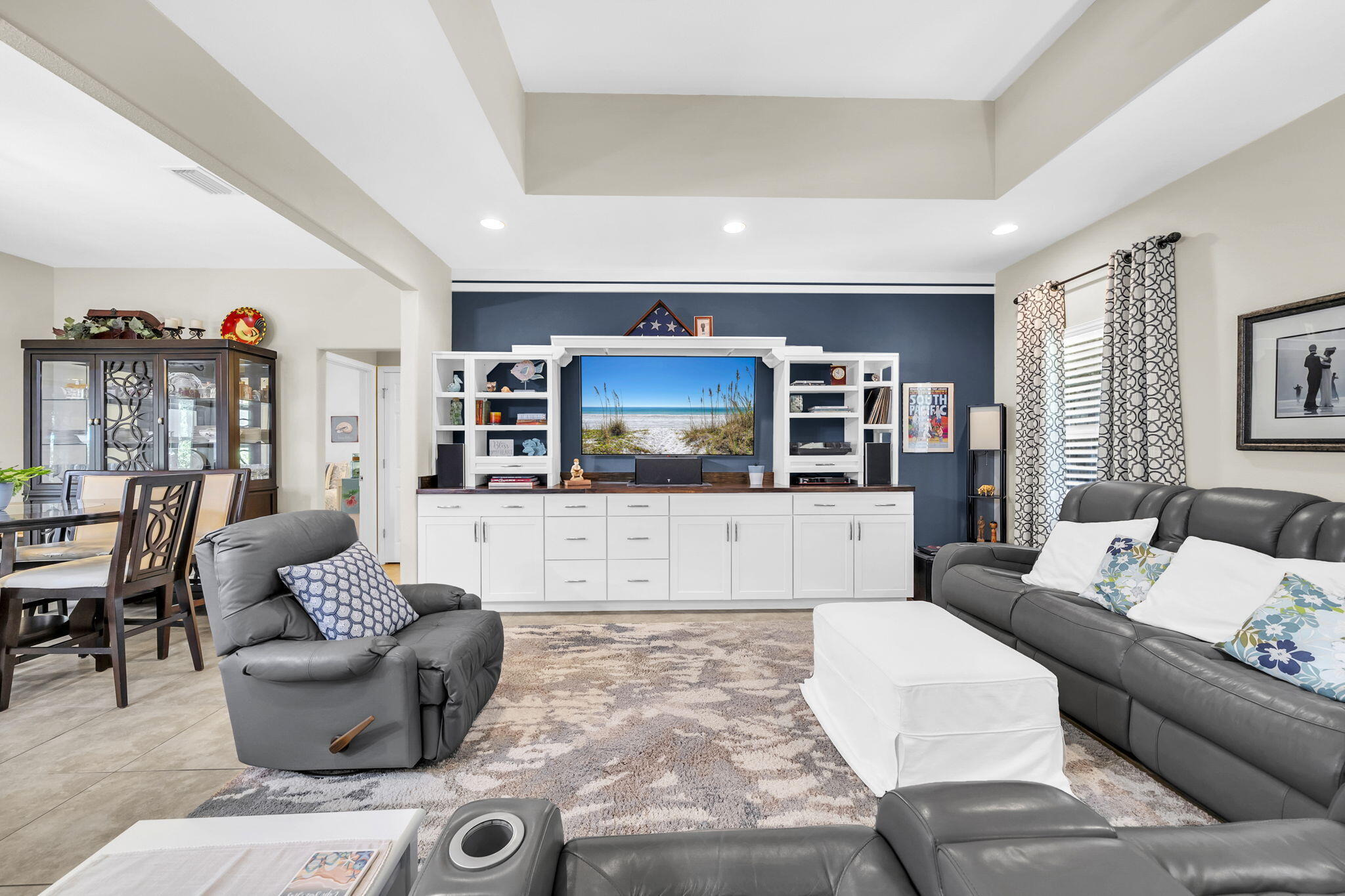LAGRANGE SHORES - Residential