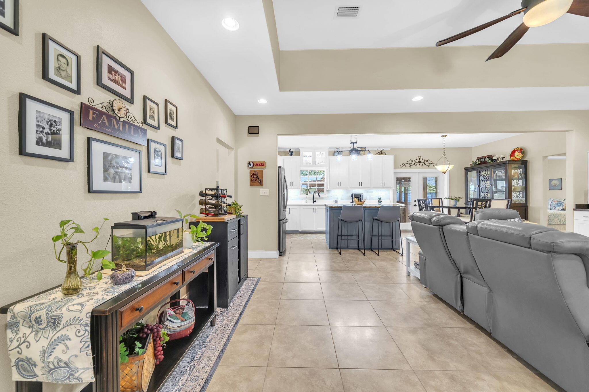 LAGRANGE SHORES - Residential