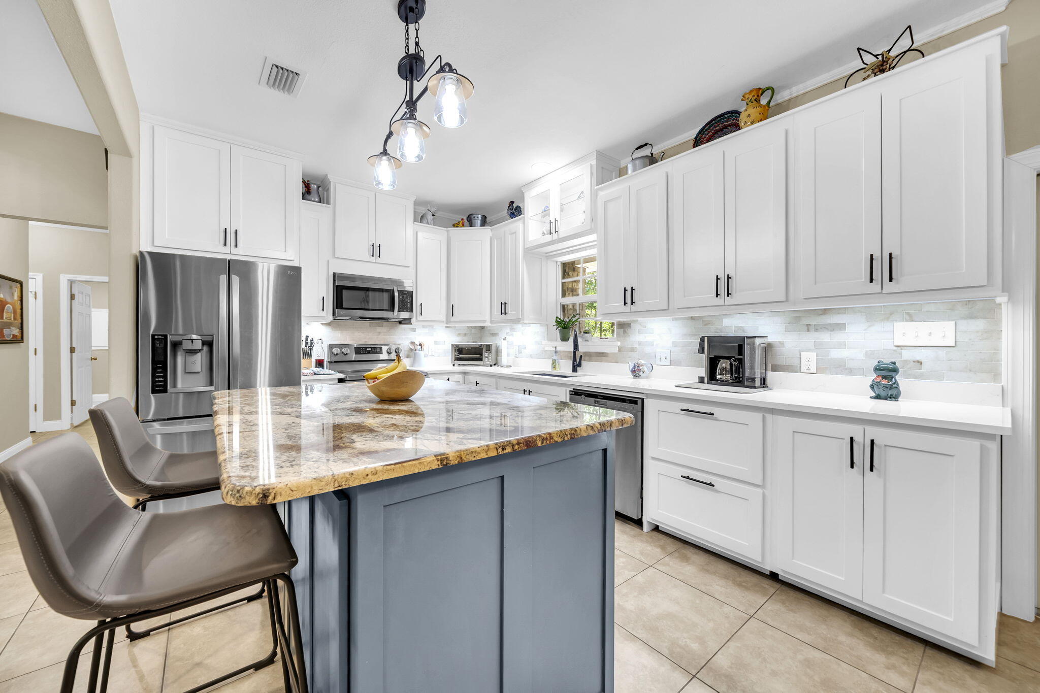 LAGRANGE SHORES - Residential