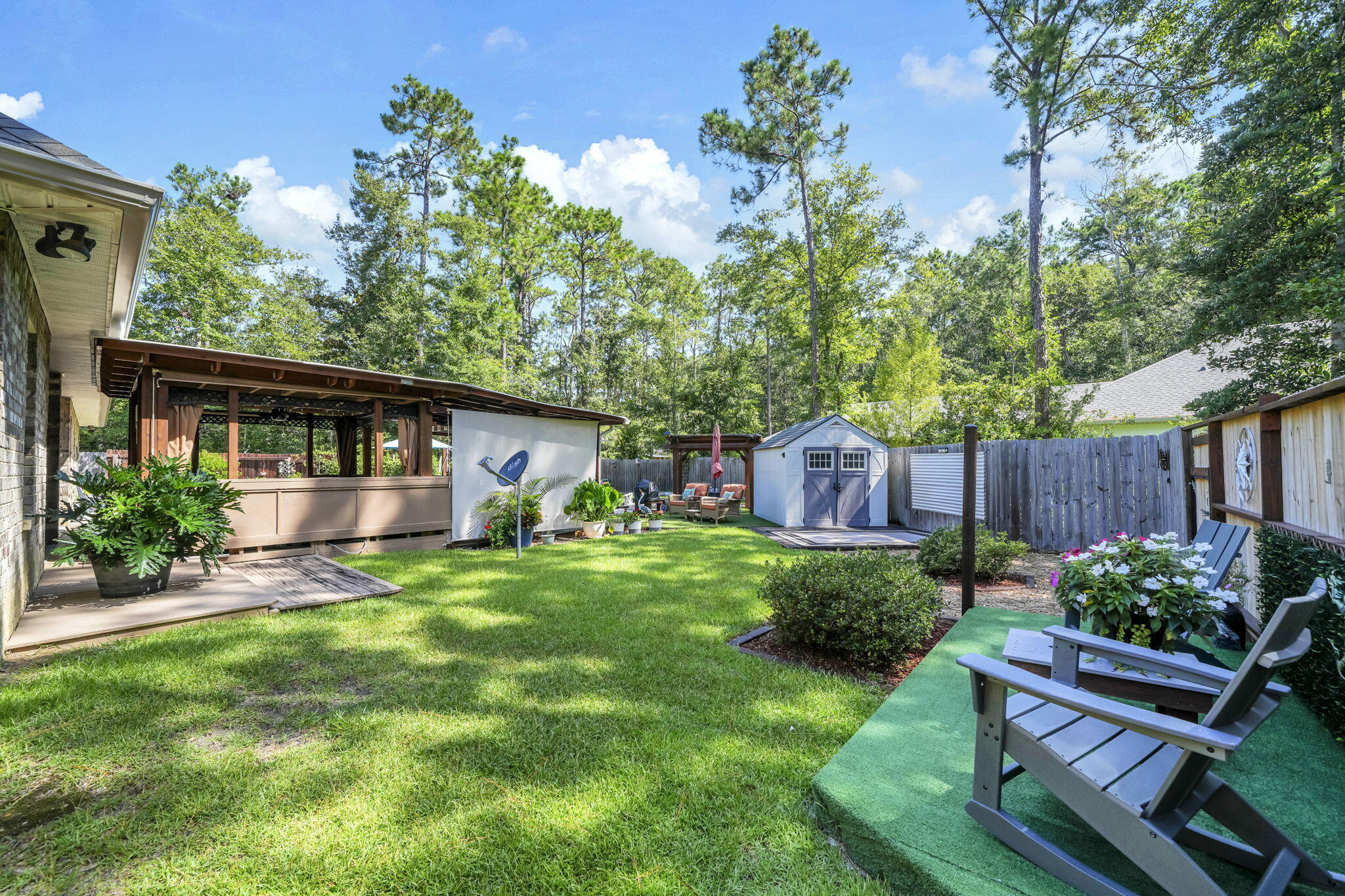 LAGRANGE SHORES - Residential