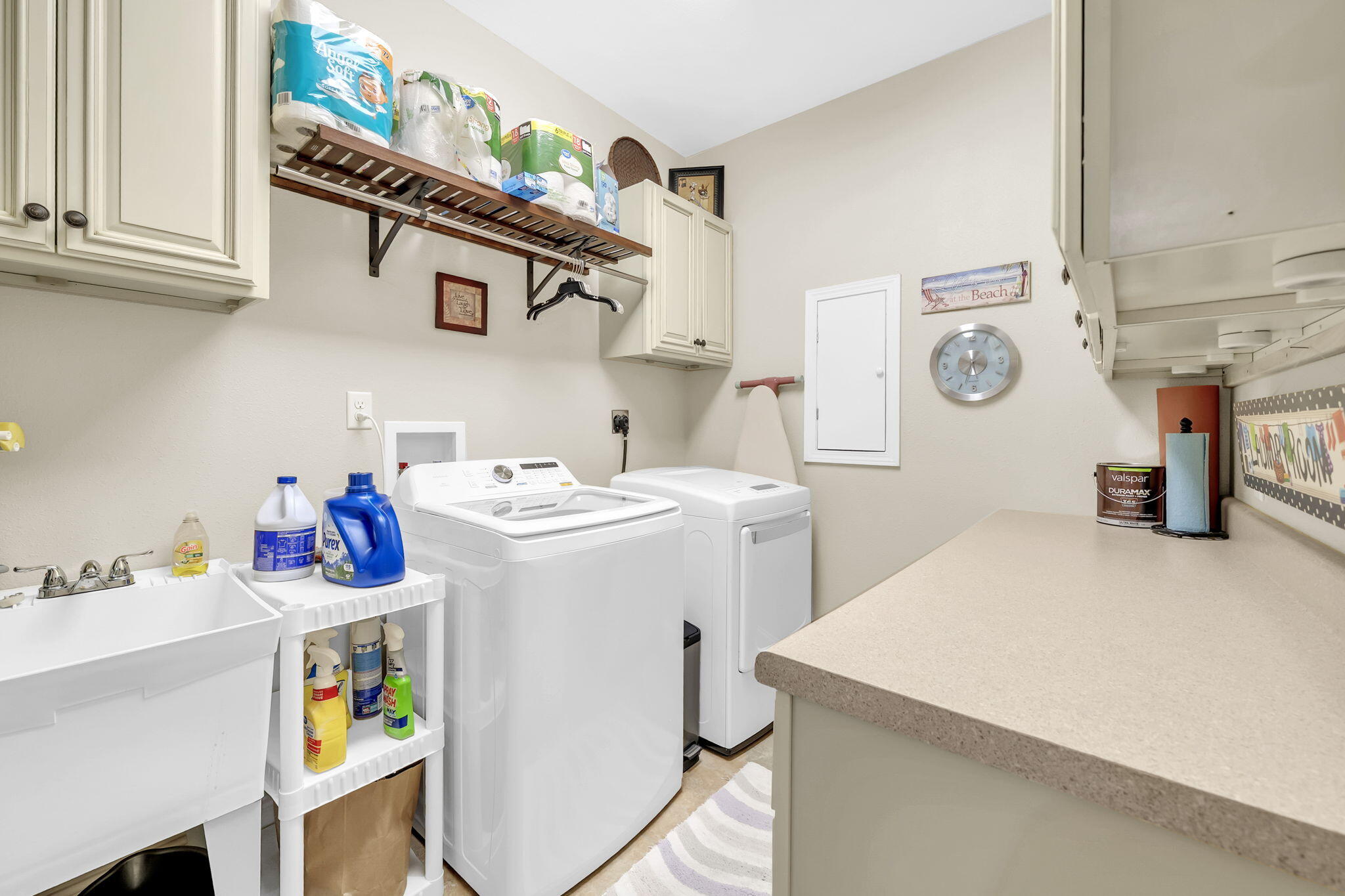 LAGRANGE SHORES - Residential
