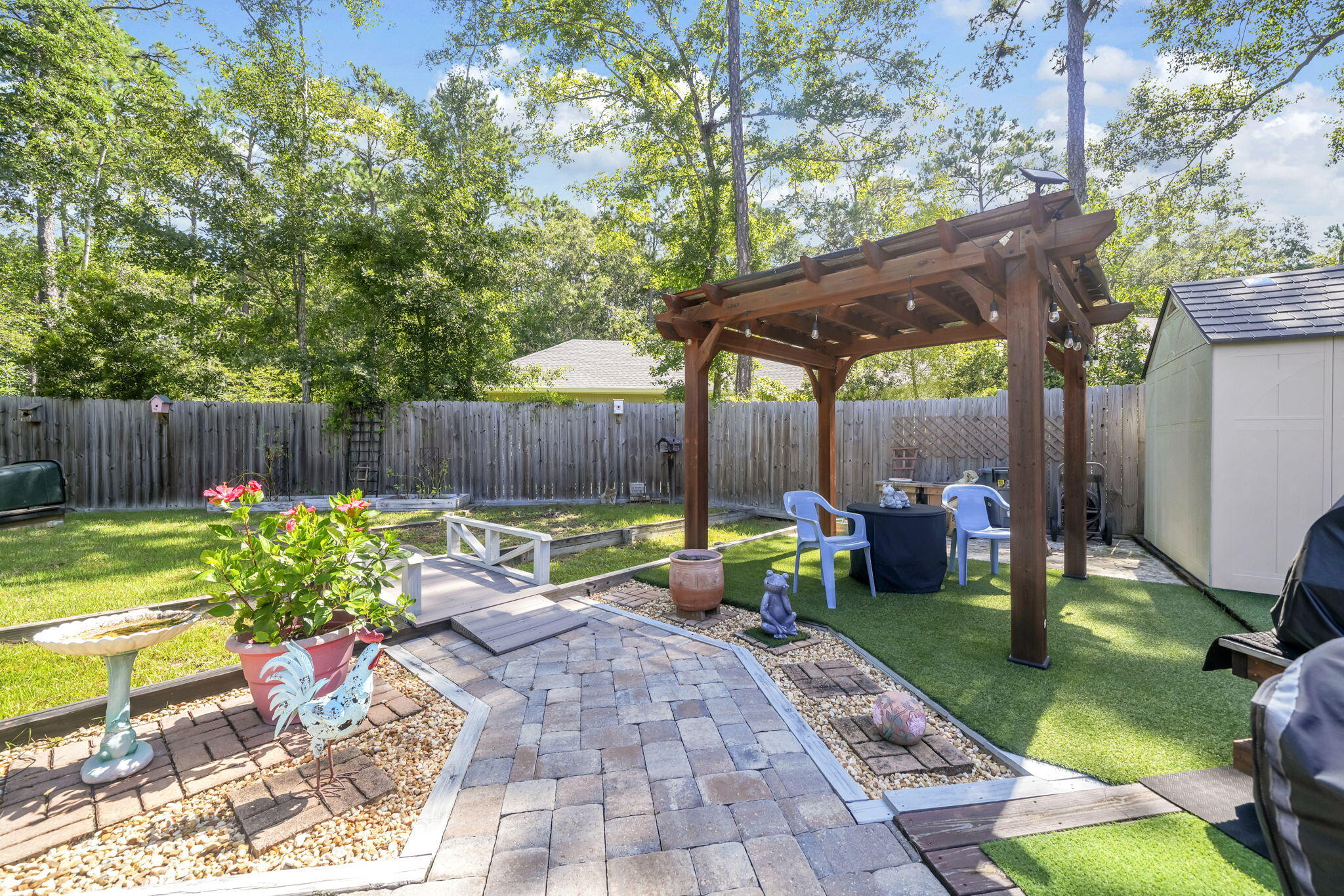 LAGRANGE SHORES - Residential
