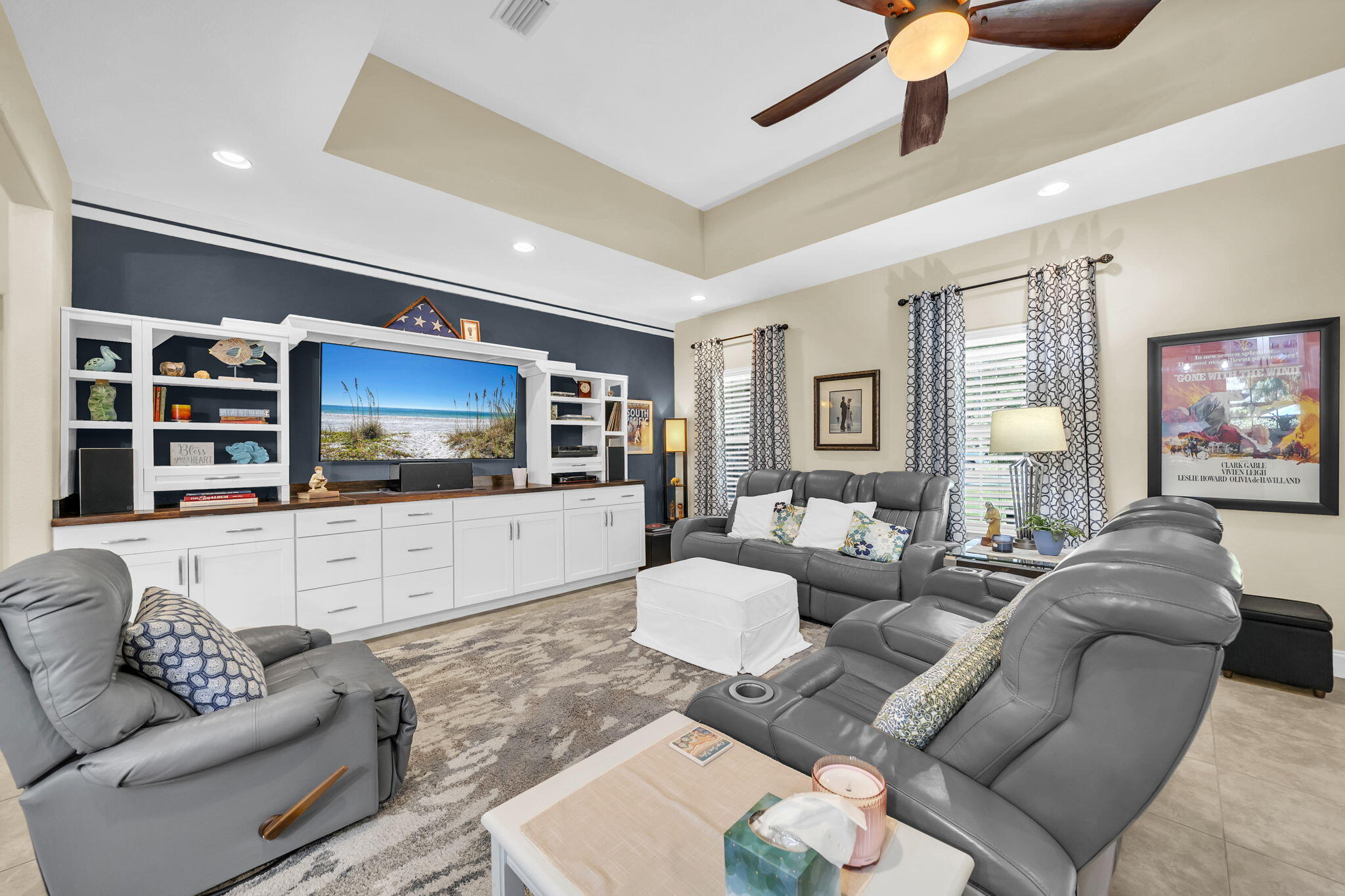 LAGRANGE SHORES - Residential