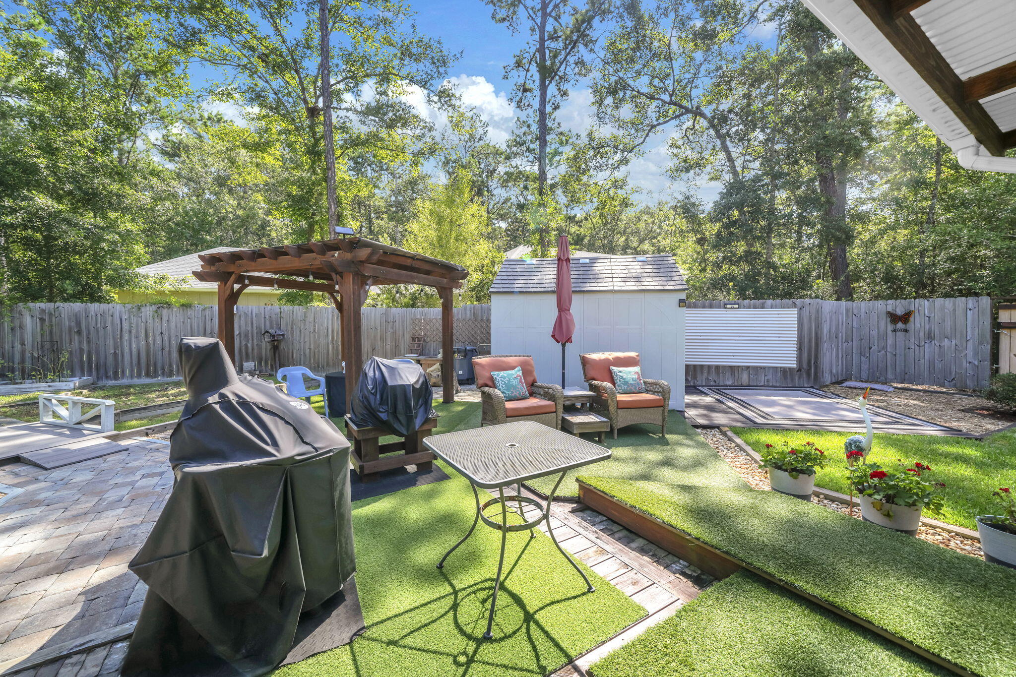 LAGRANGE SHORES - Residential