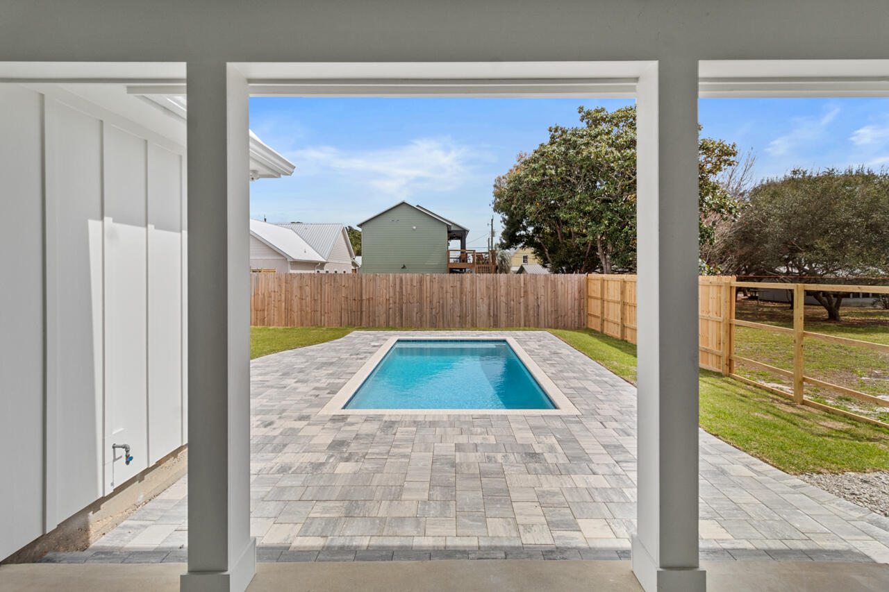 LAGUNA BEACH - Residential