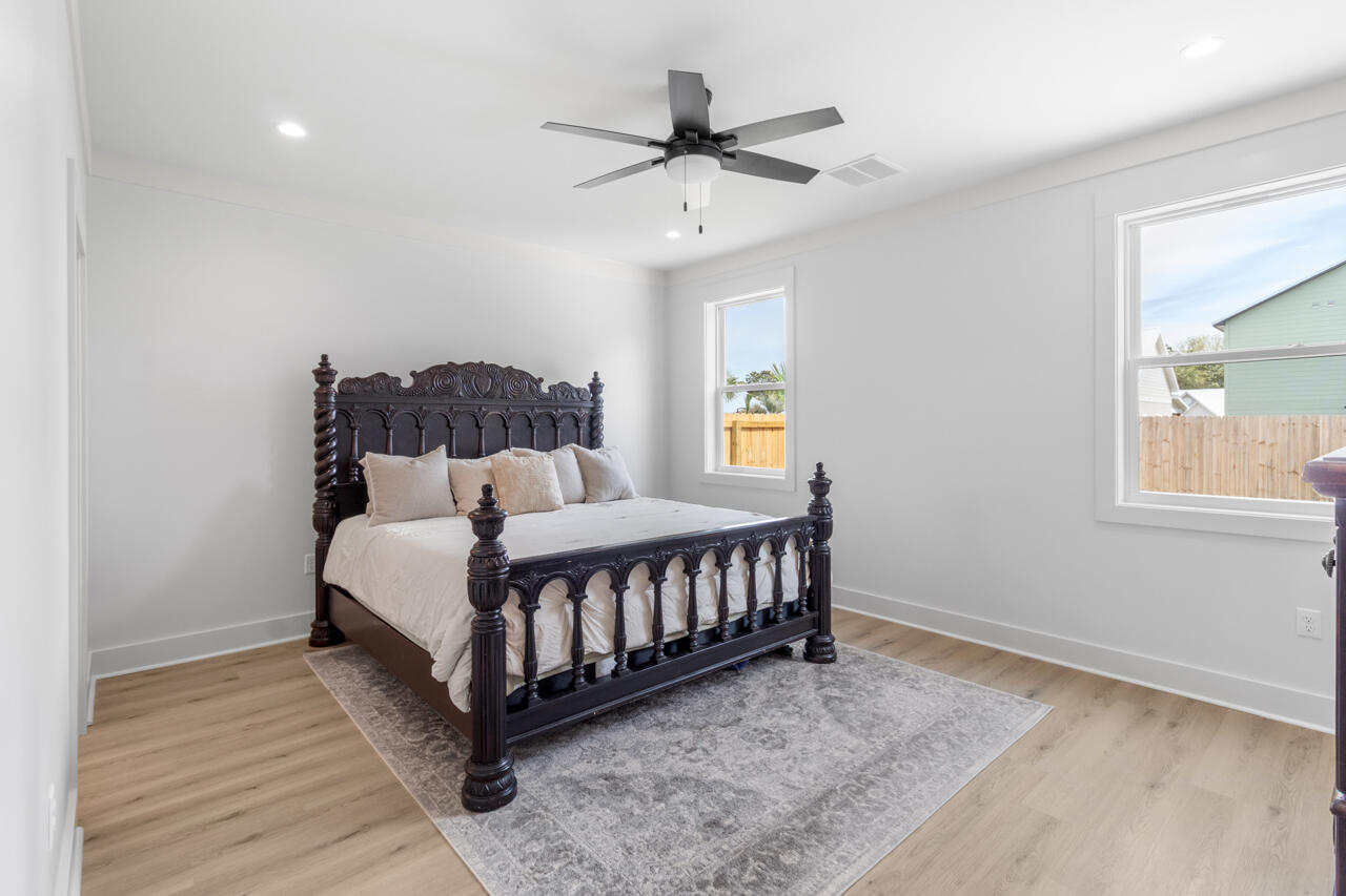 LAGUNA BEACH - Residential