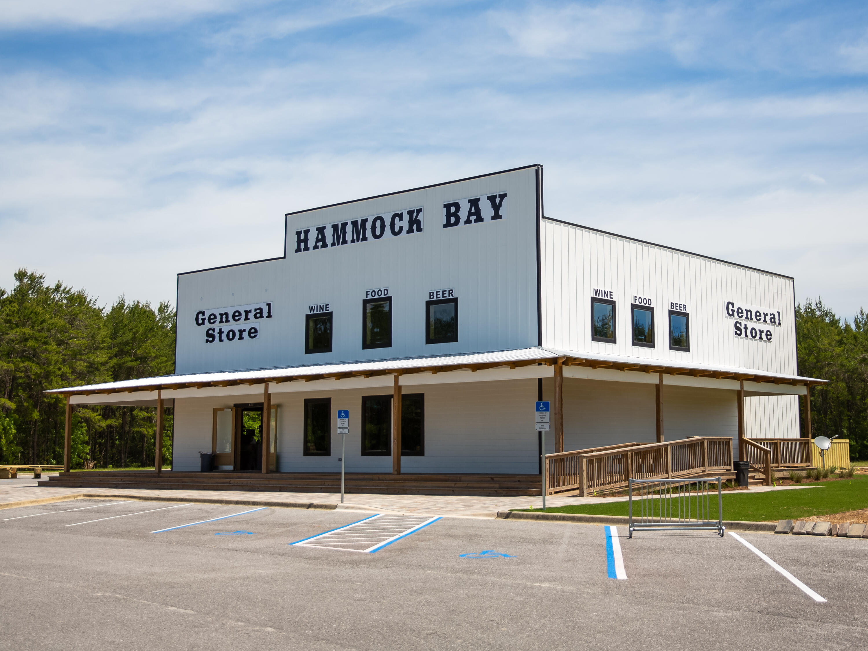 HAMMOCK BAY - LANTERNS - Residential