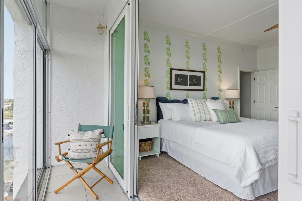 DOLPHIN POINT CONDO - Residential