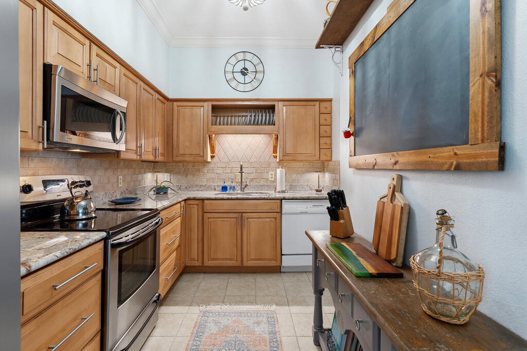 DOLPHIN POINT CONDO - Residential