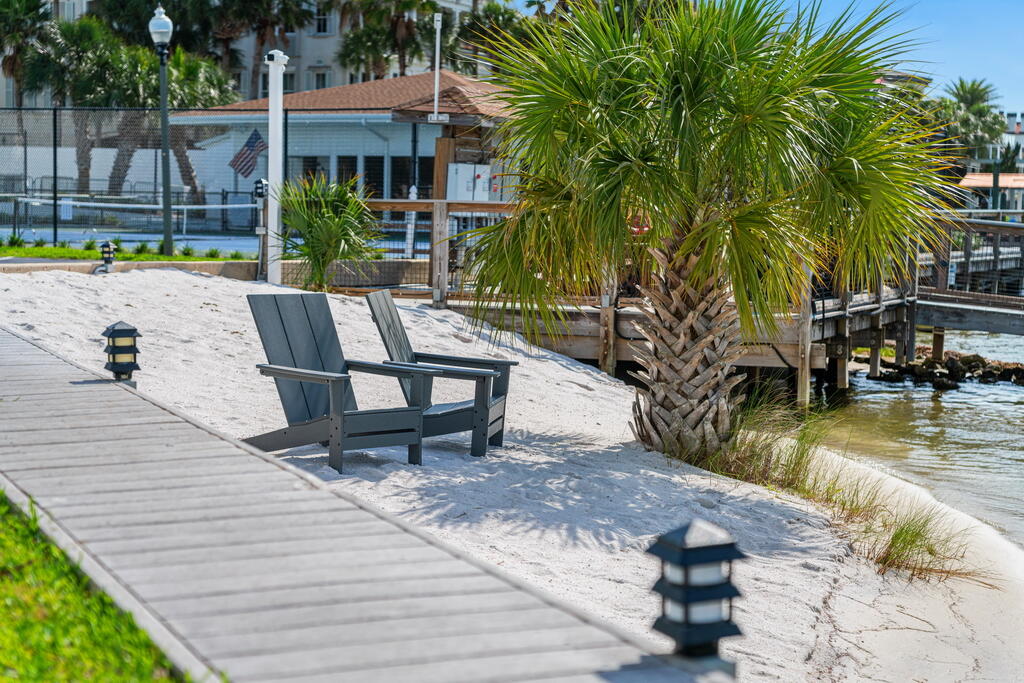 DOLPHIN POINT CONDO - Residential