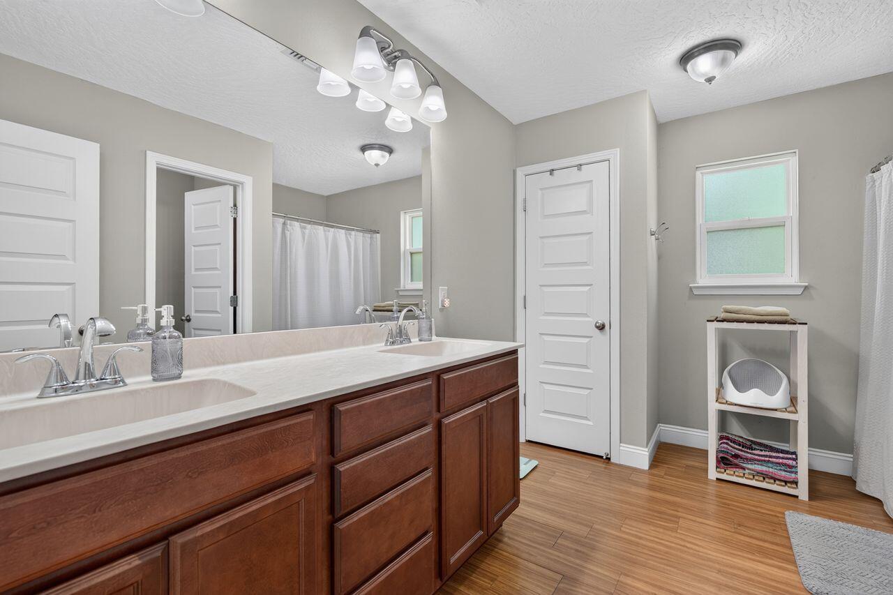 NAVARRE S/D 2ND ADDN - Residential
