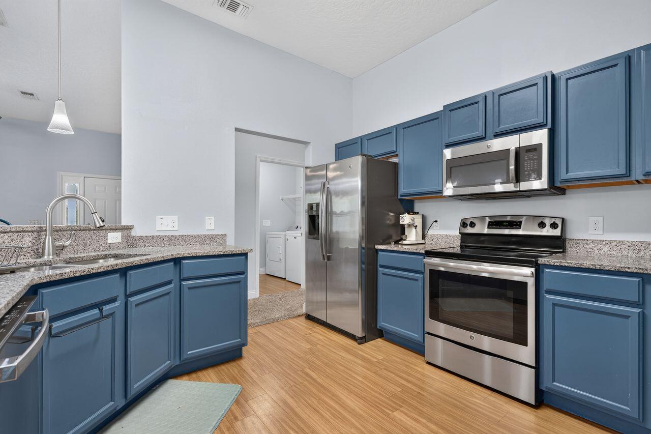 NAVARRE S/D 2ND ADDN - Residential