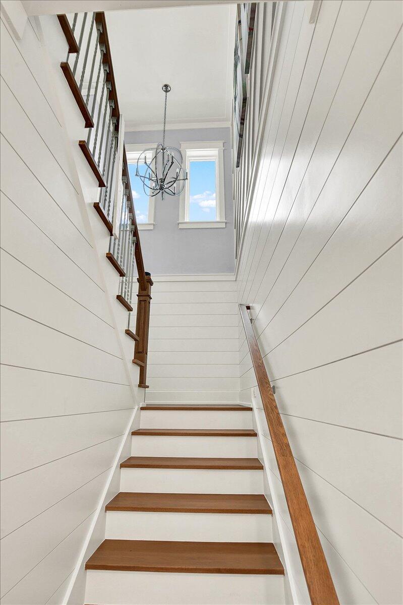 LULLWATER BEACH - Residential