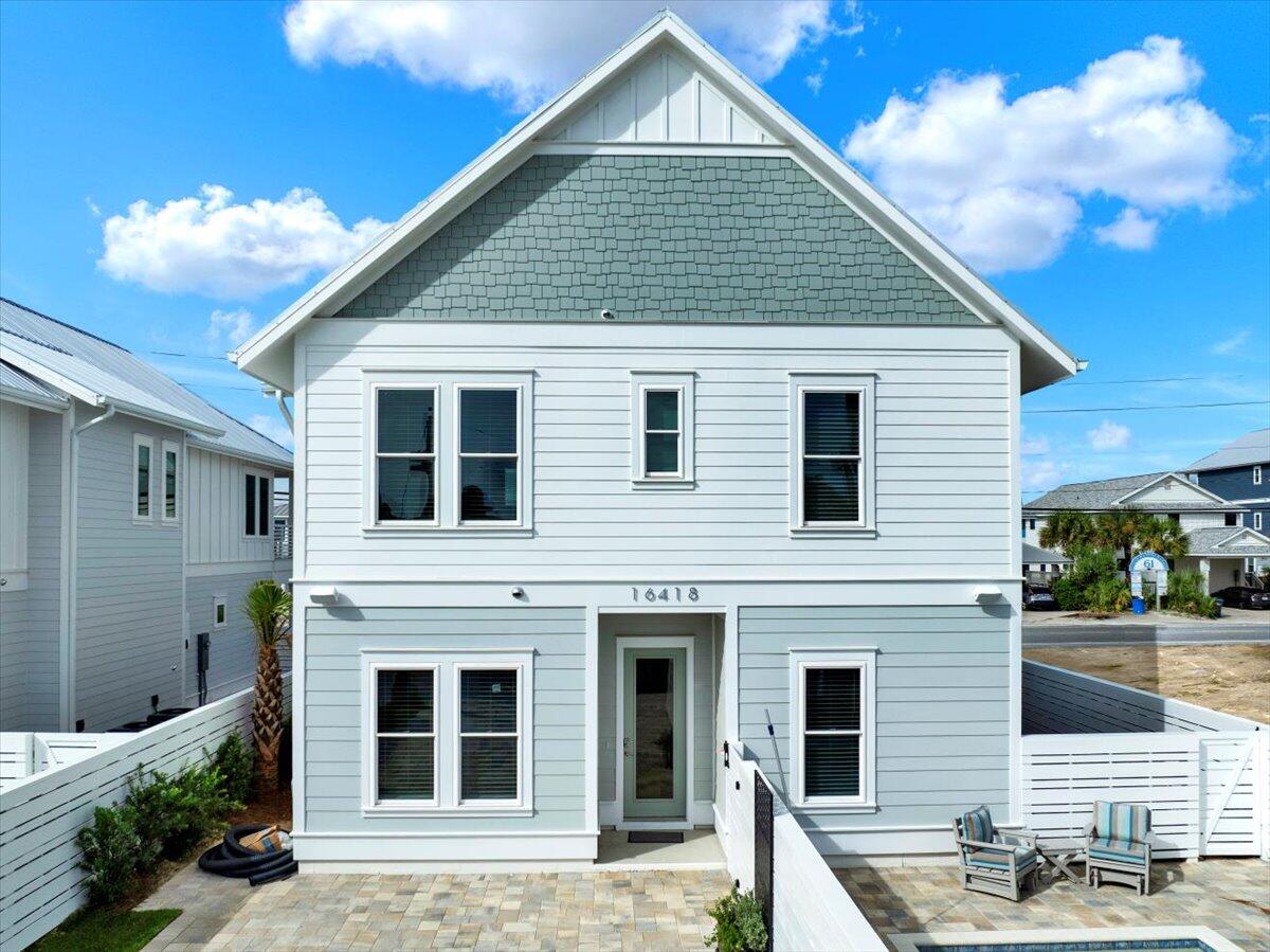 LULLWATER BEACH - Residential