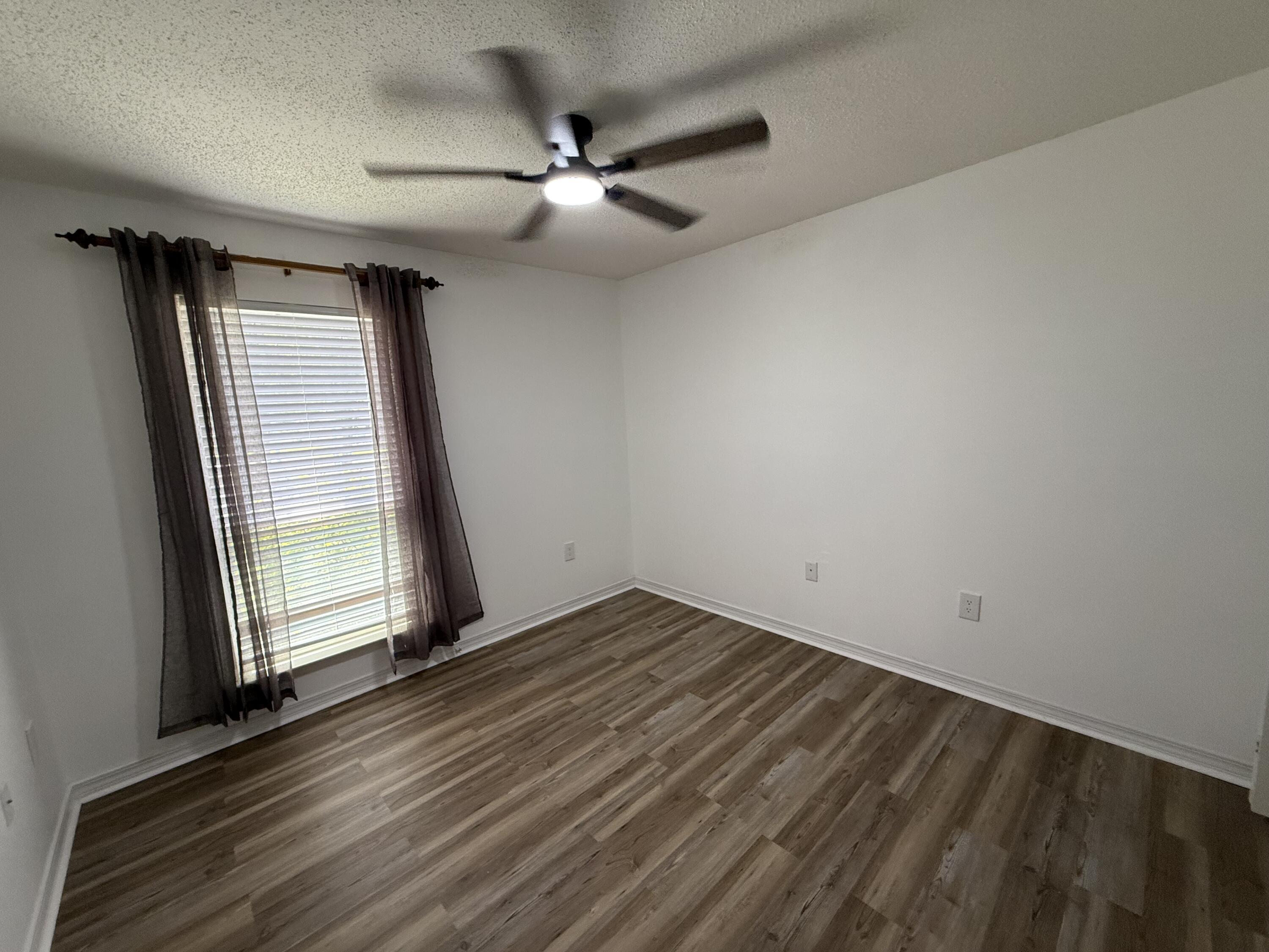 HUNTERS' RIDGE - Residential Lease