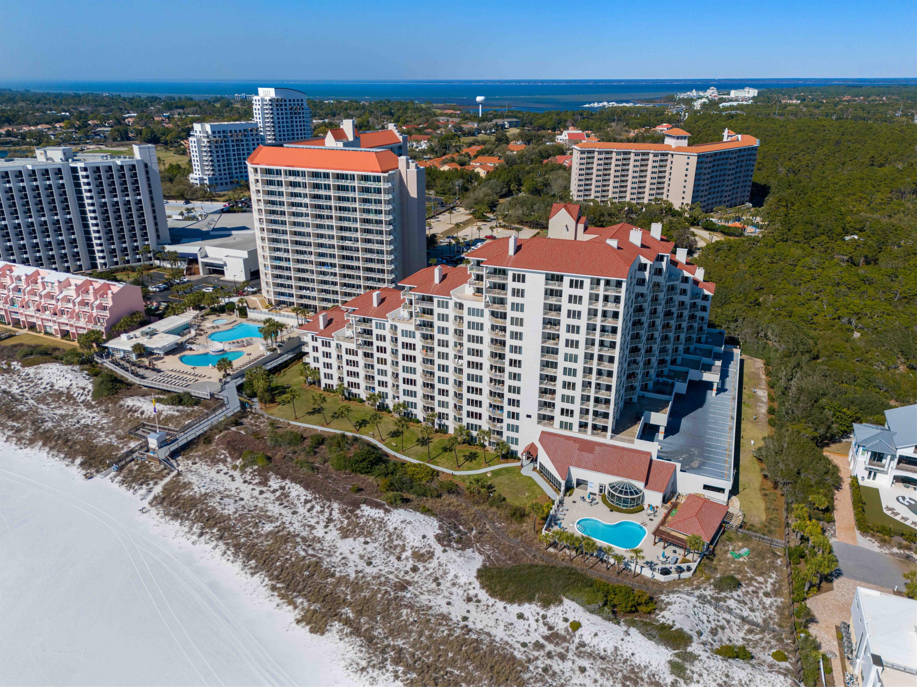 Grand Villas at Tops'l Beach Club - Residential