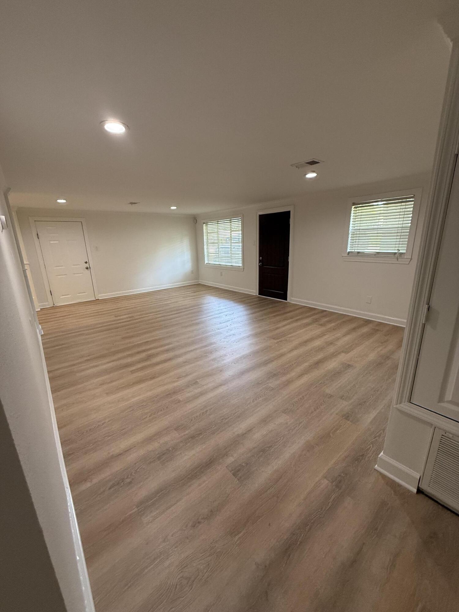 222100.00 - Residential Lease
