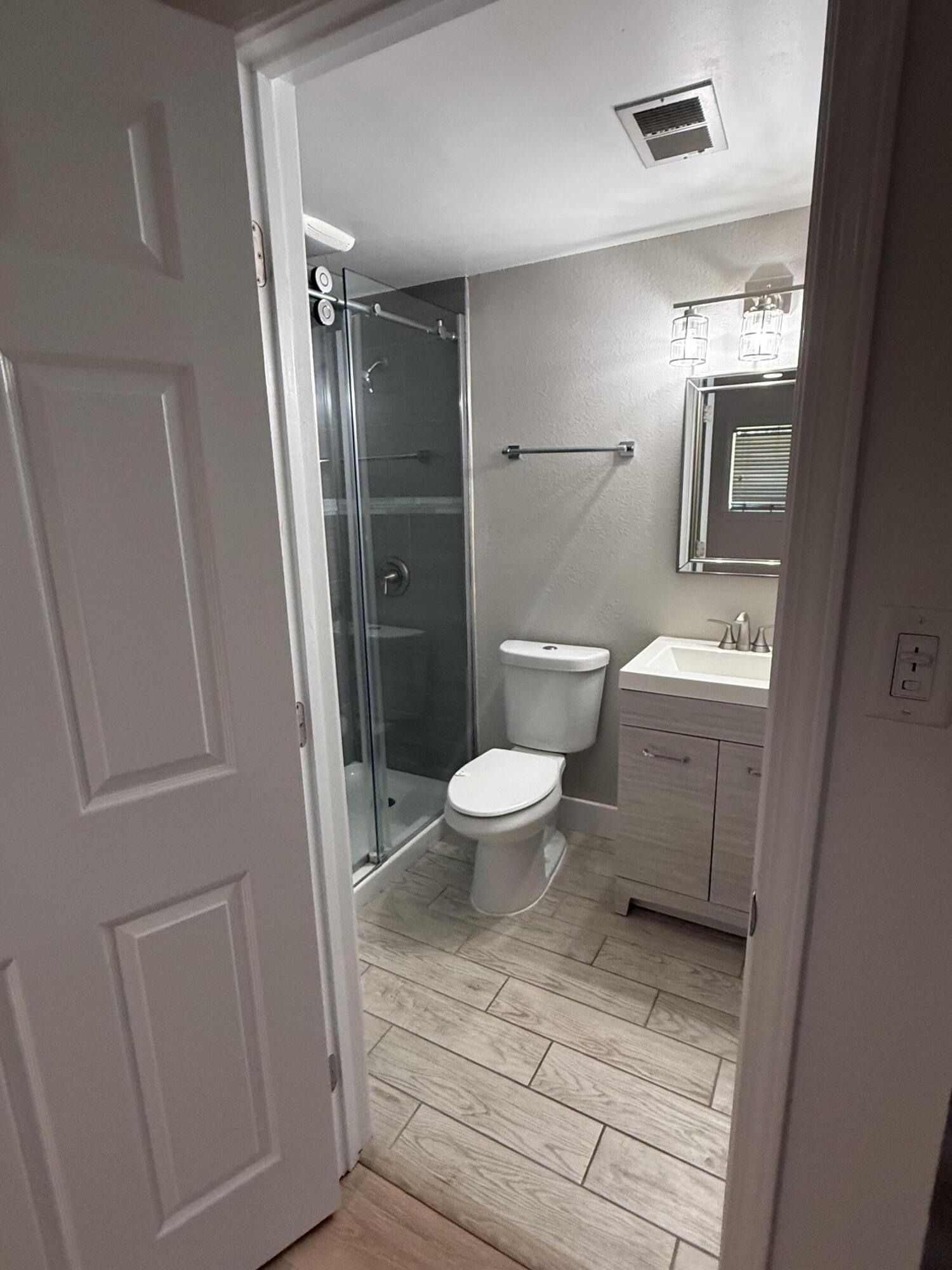 222100.00 - Residential Lease