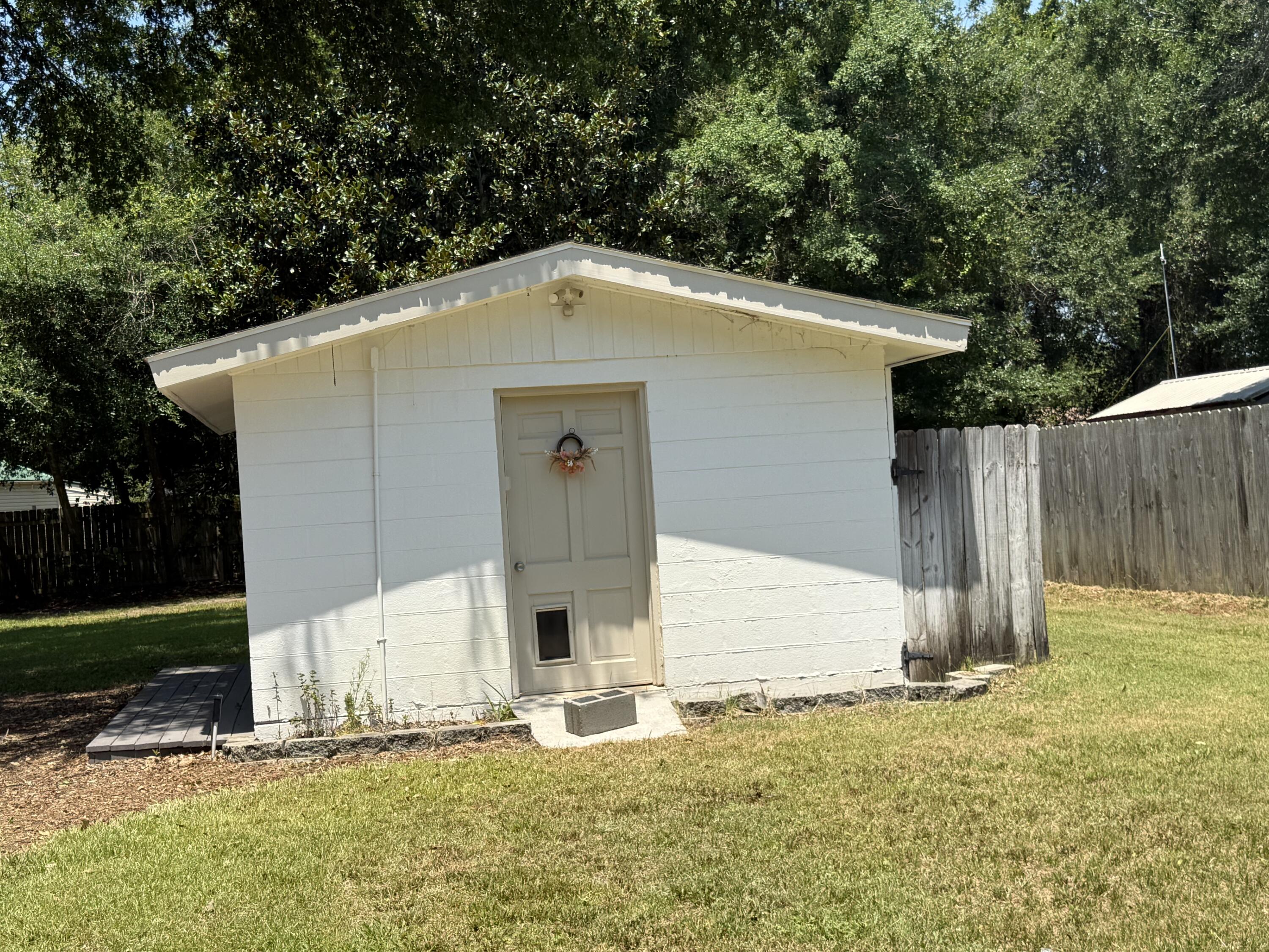 222100.00 - Residential Lease