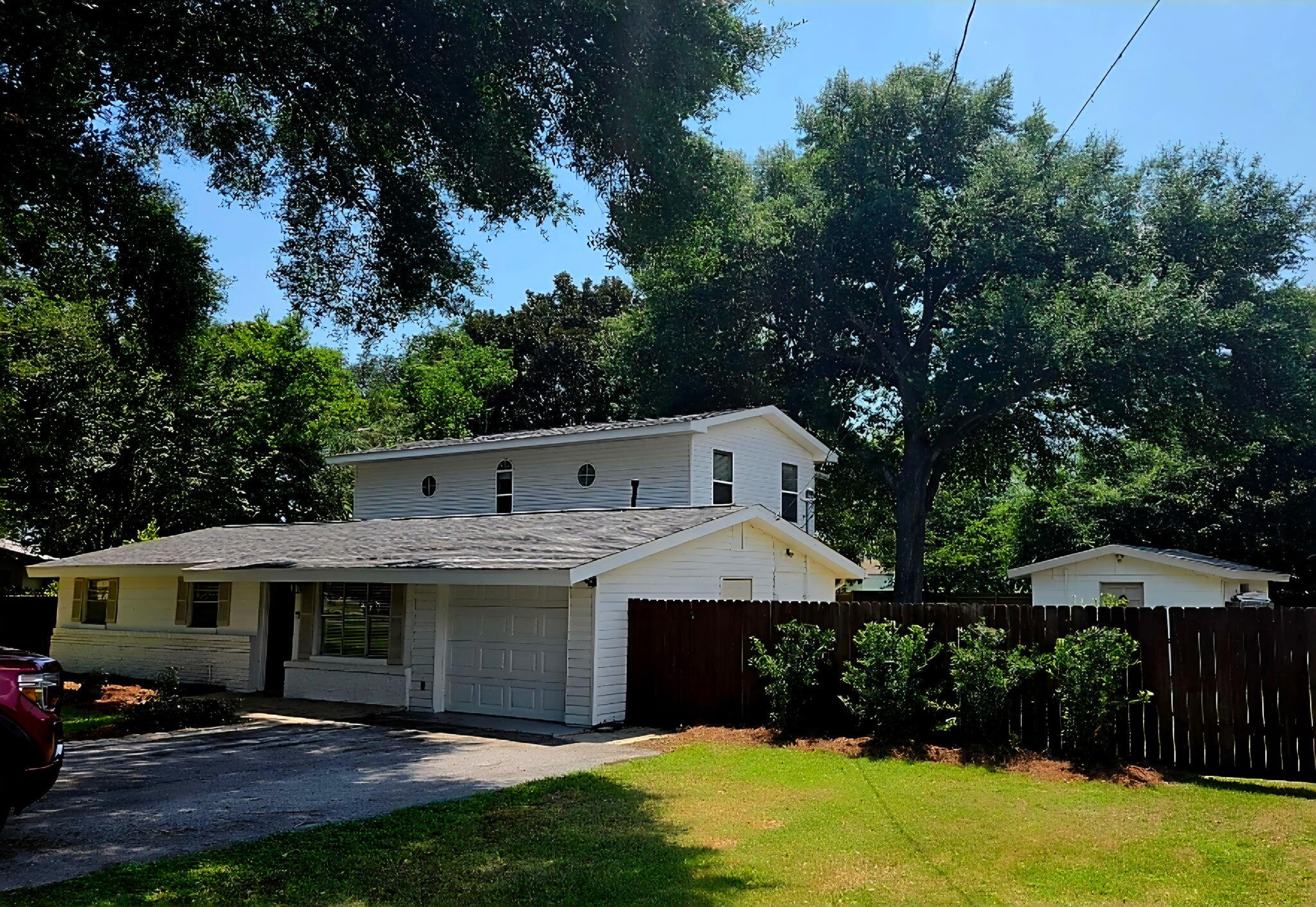222100.00 - Residential Lease