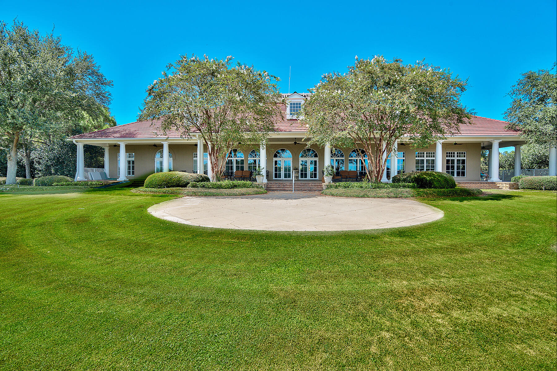 ONE WATER PLACE - Residential