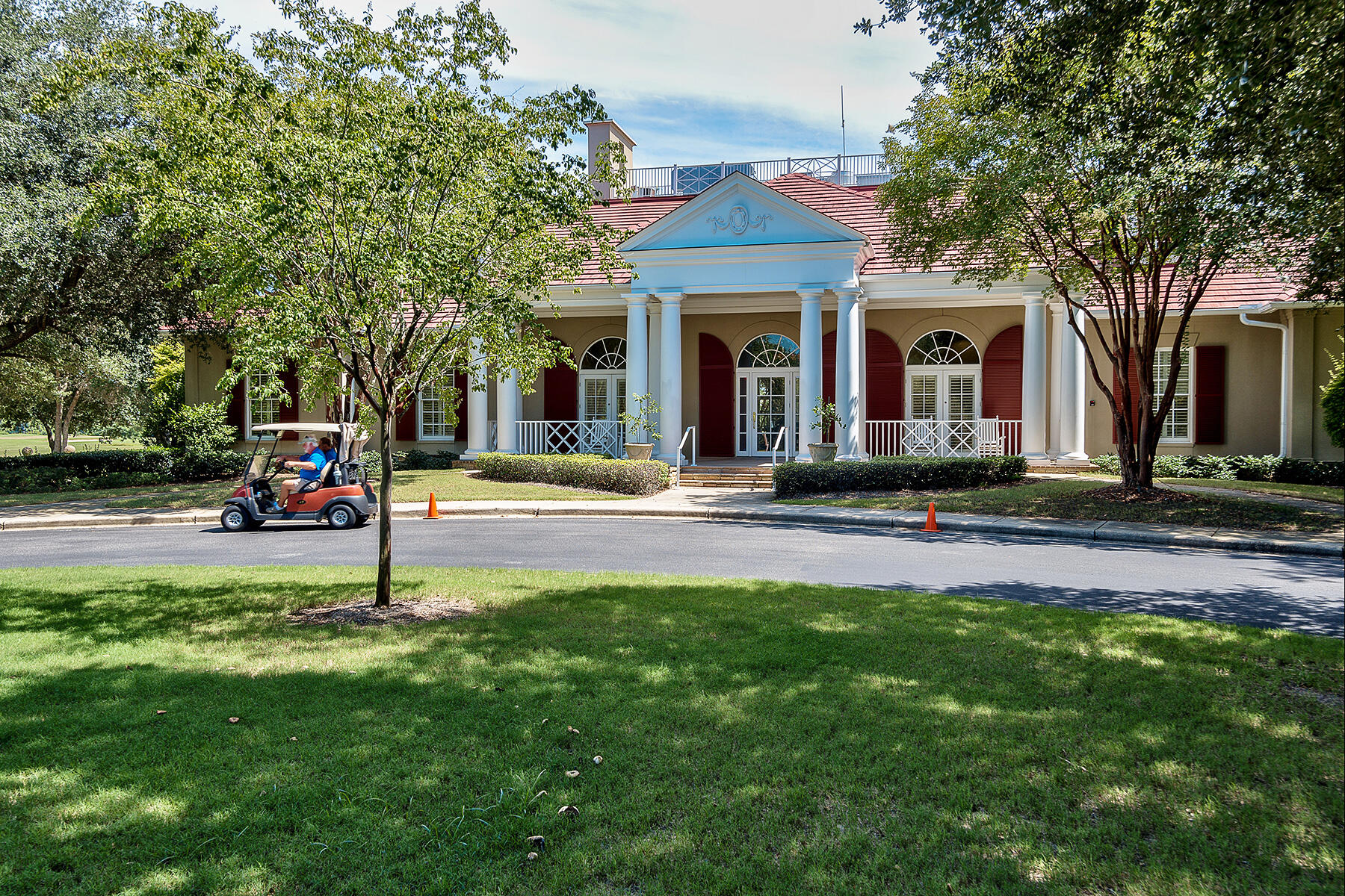ONE WATER PLACE - Residential