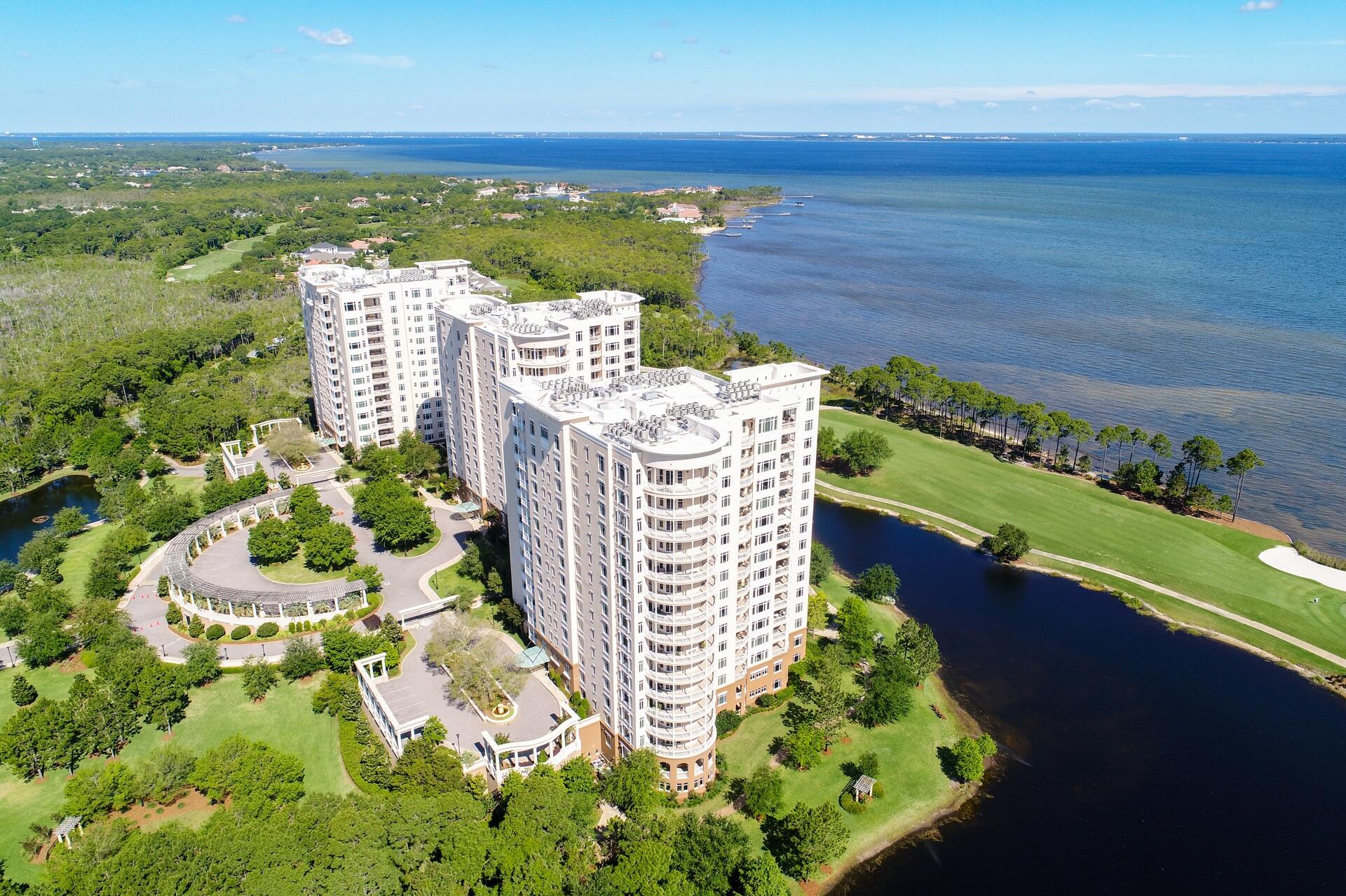 ONE WATER PLACE - Residential