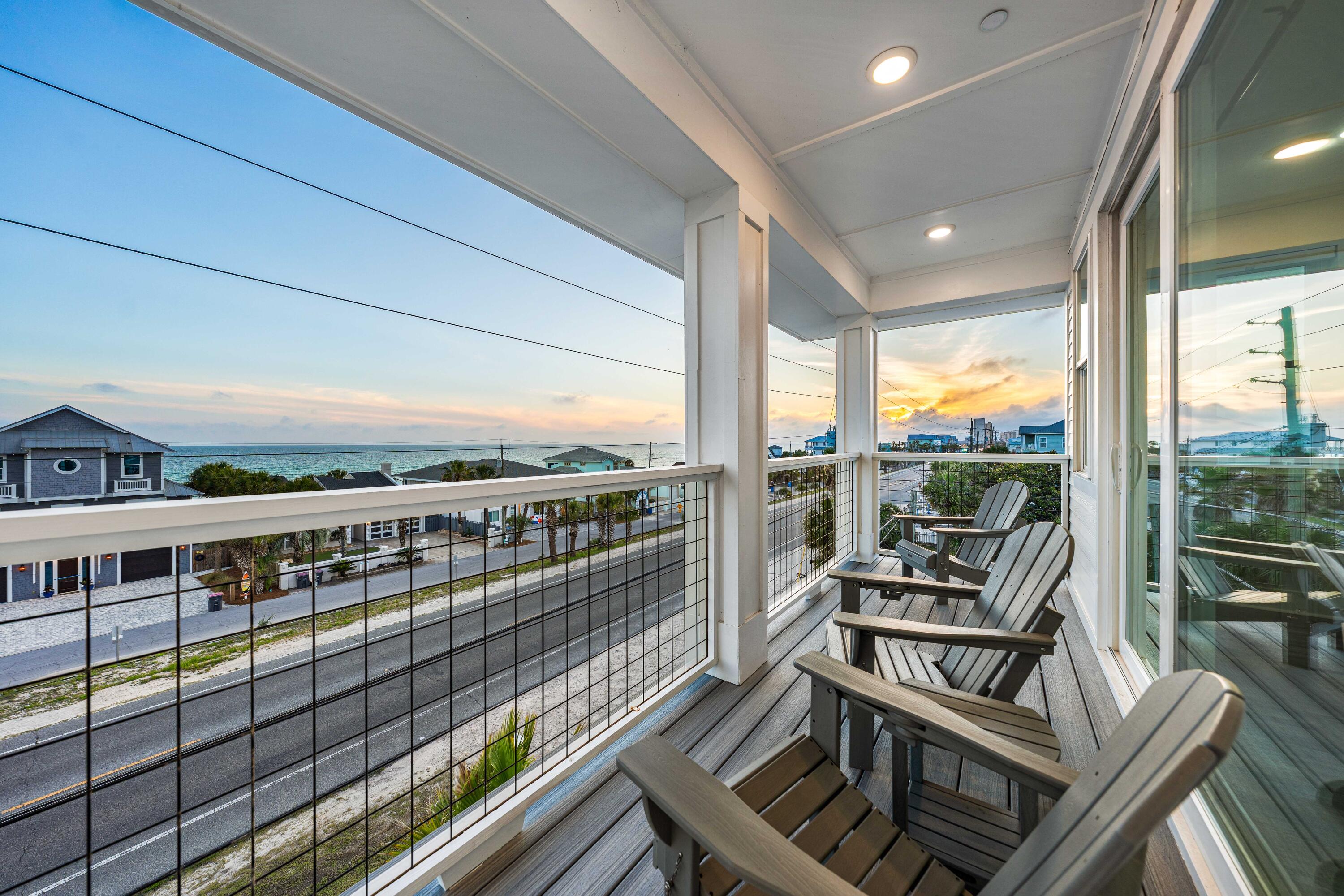 BAHAMA BEACH - Residential