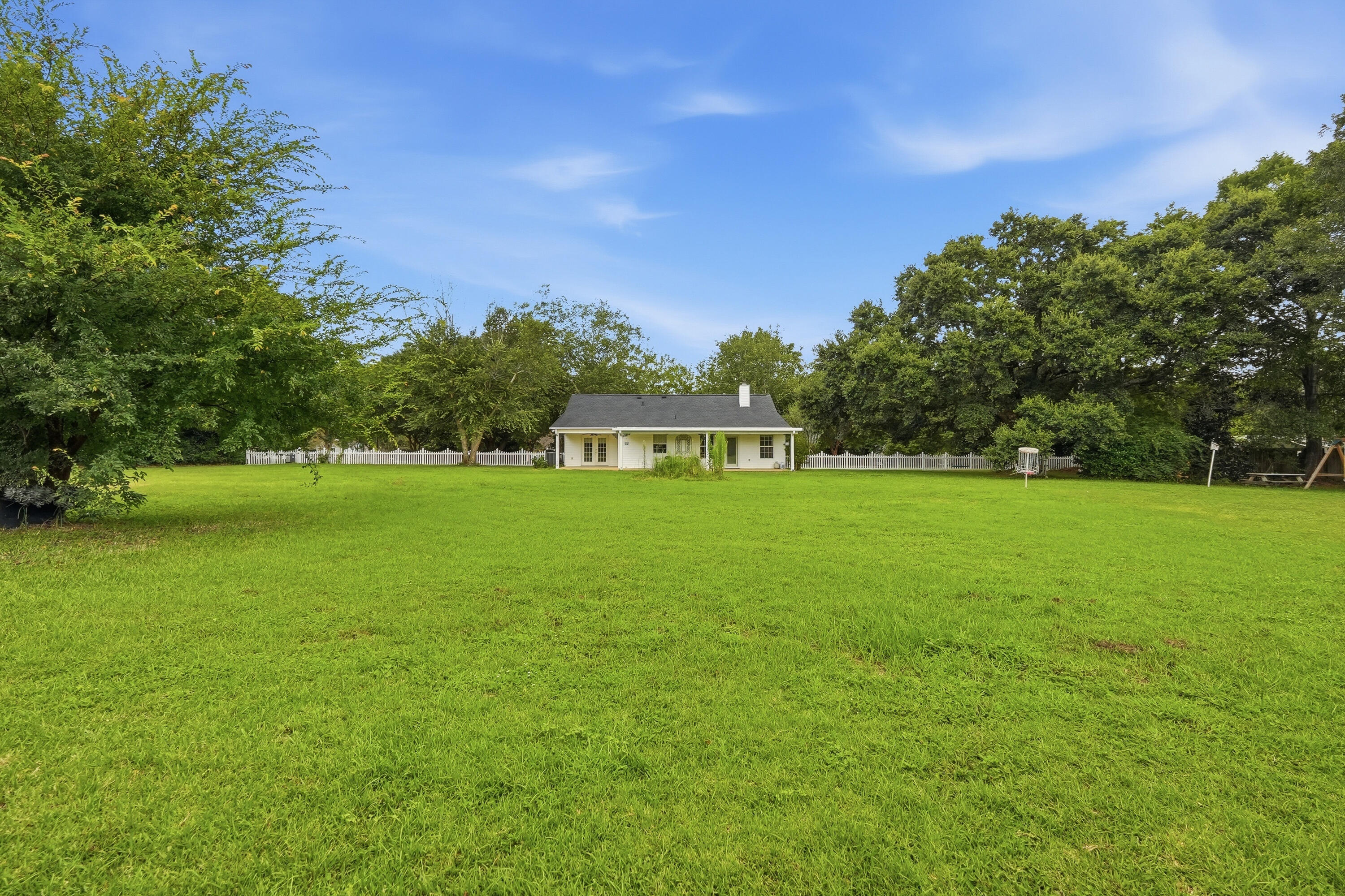KINGS COURT - Residential