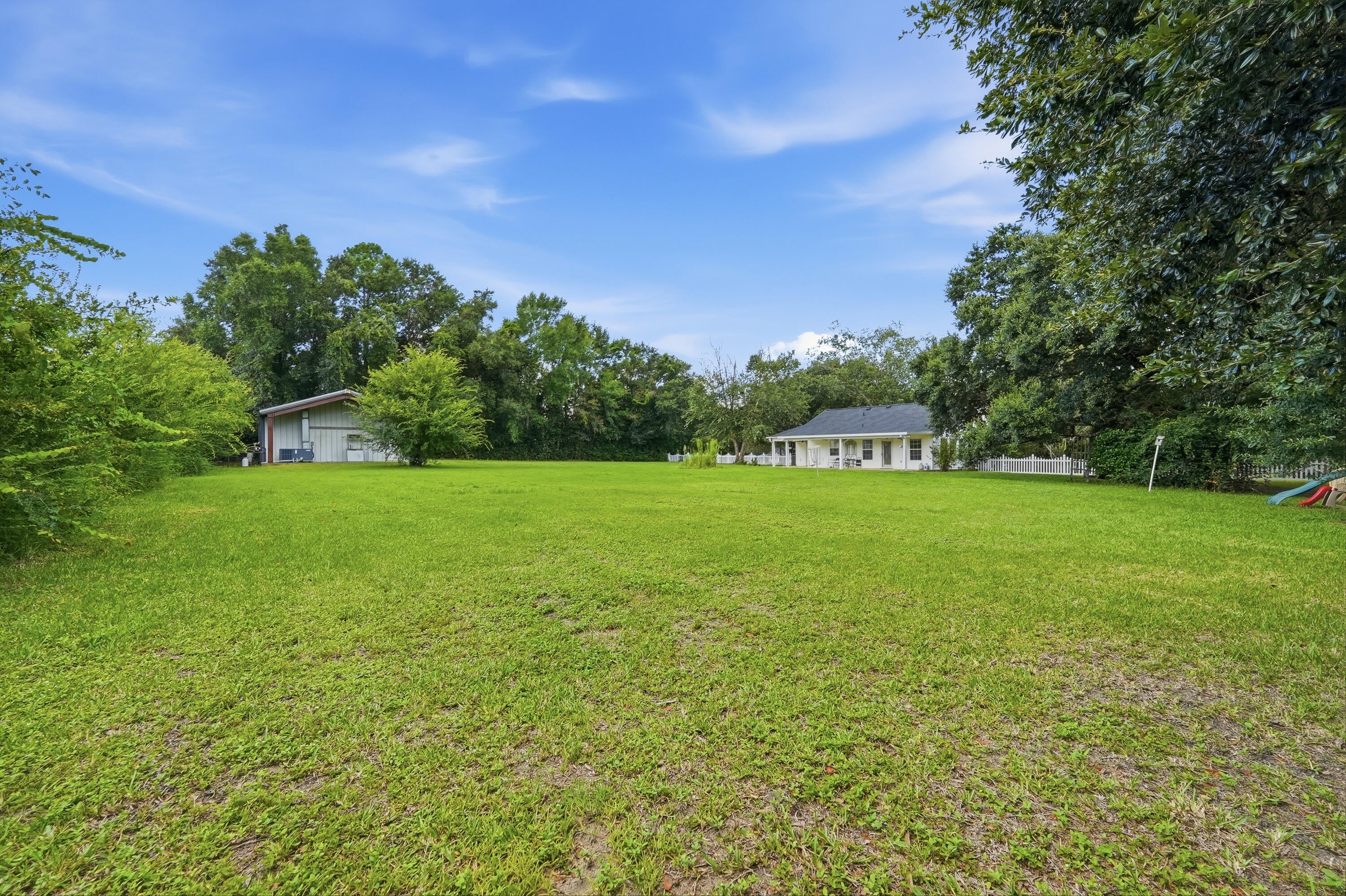 KINGS COURT - Residential