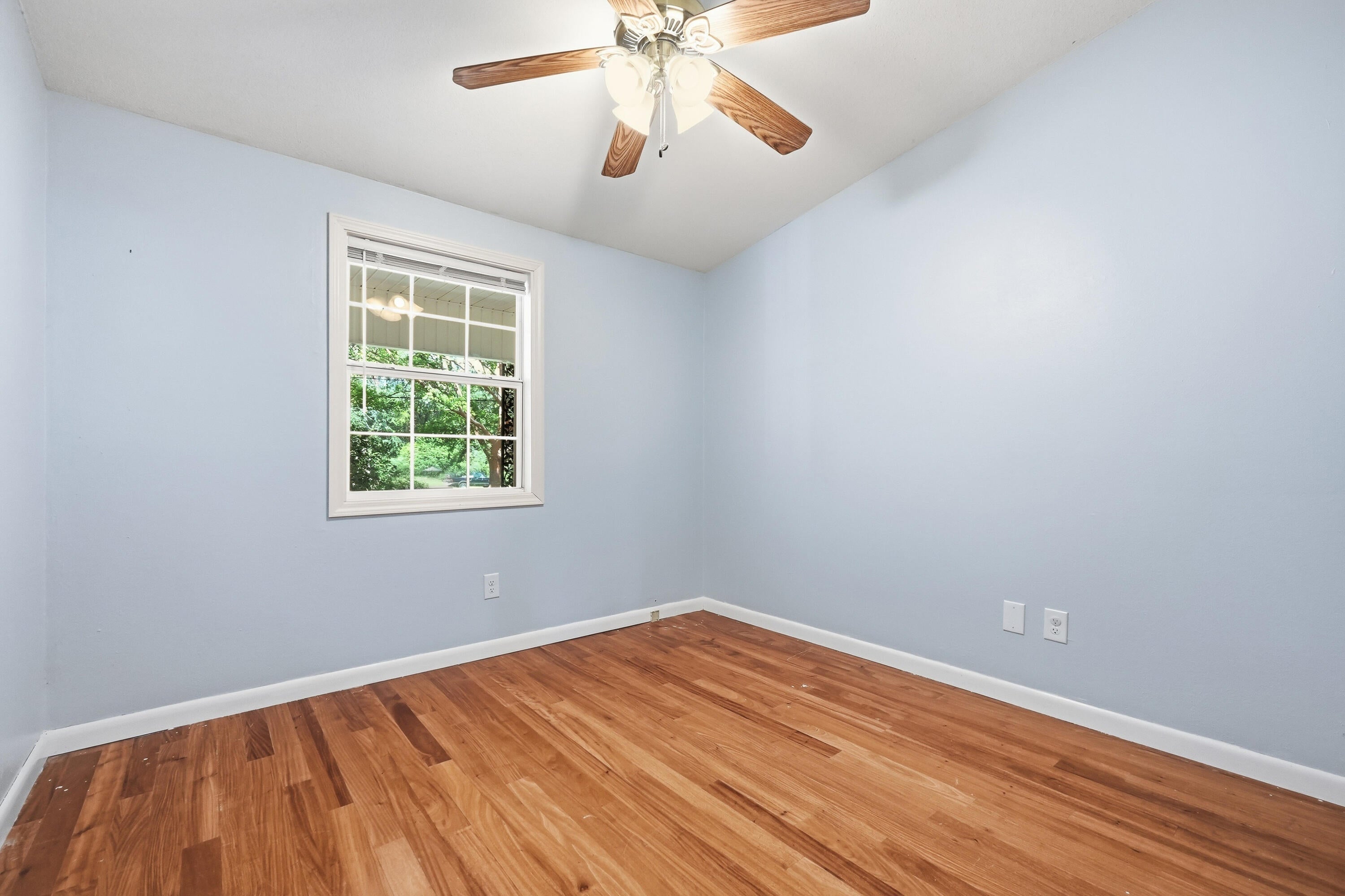 KINGS COURT - Residential