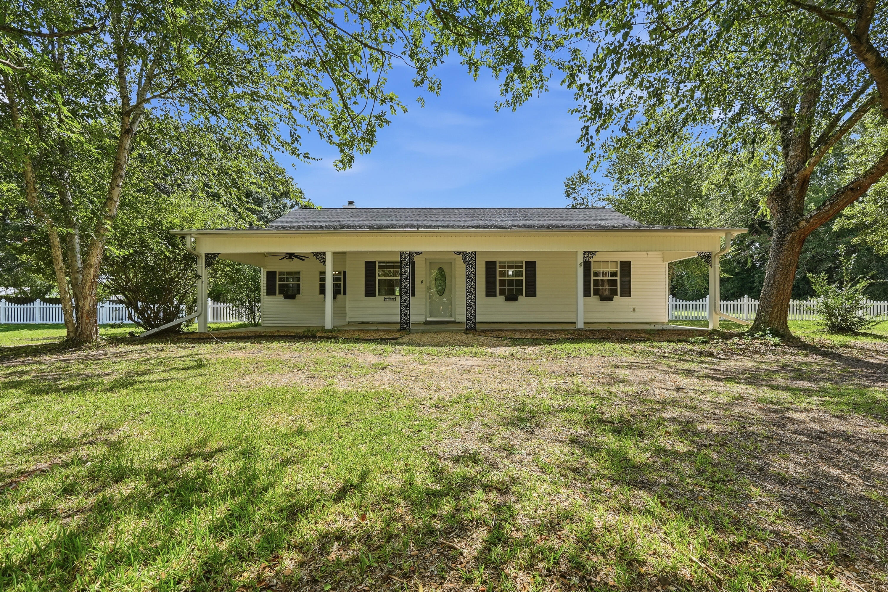 KINGS COURT - Residential