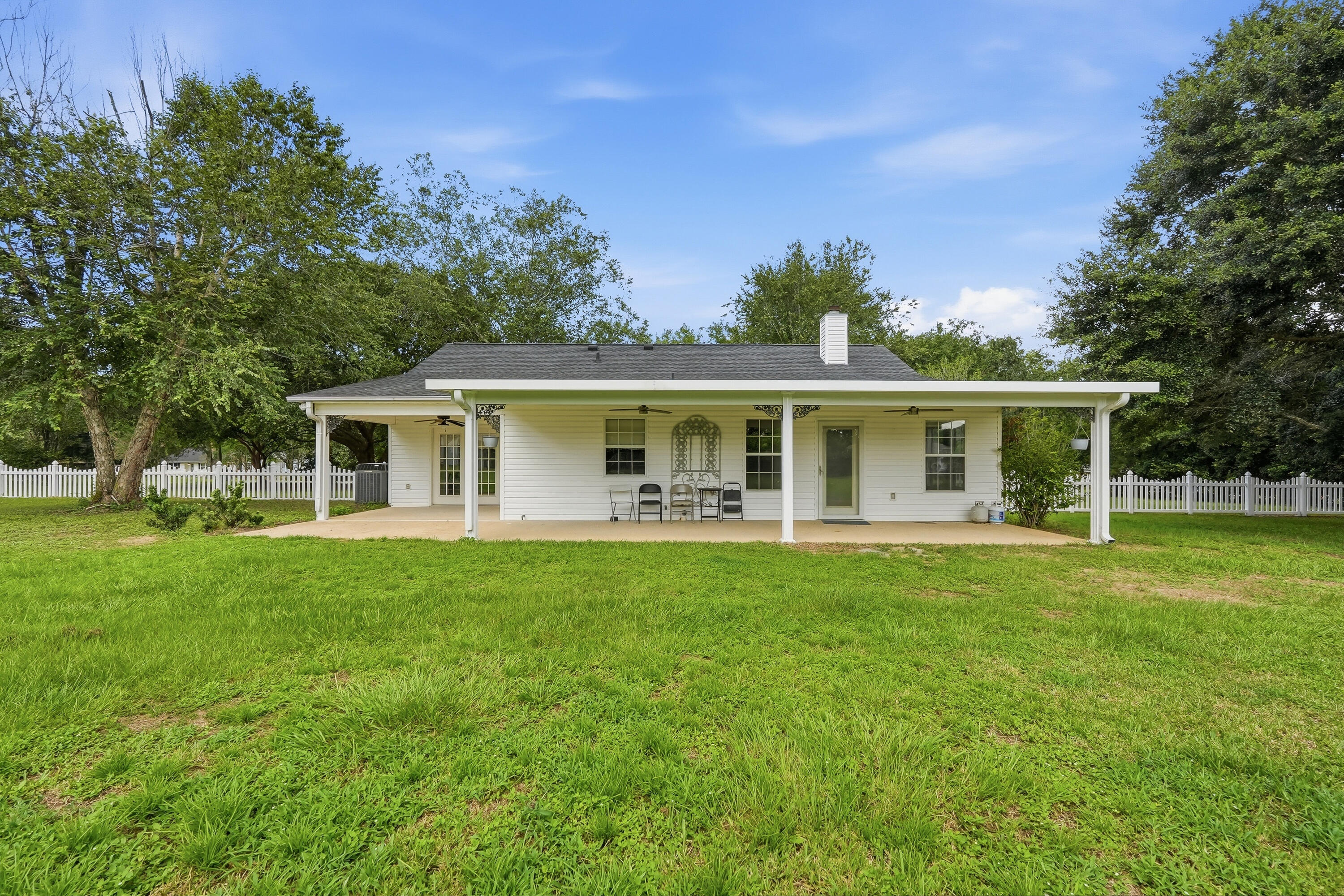 KINGS COURT - Residential