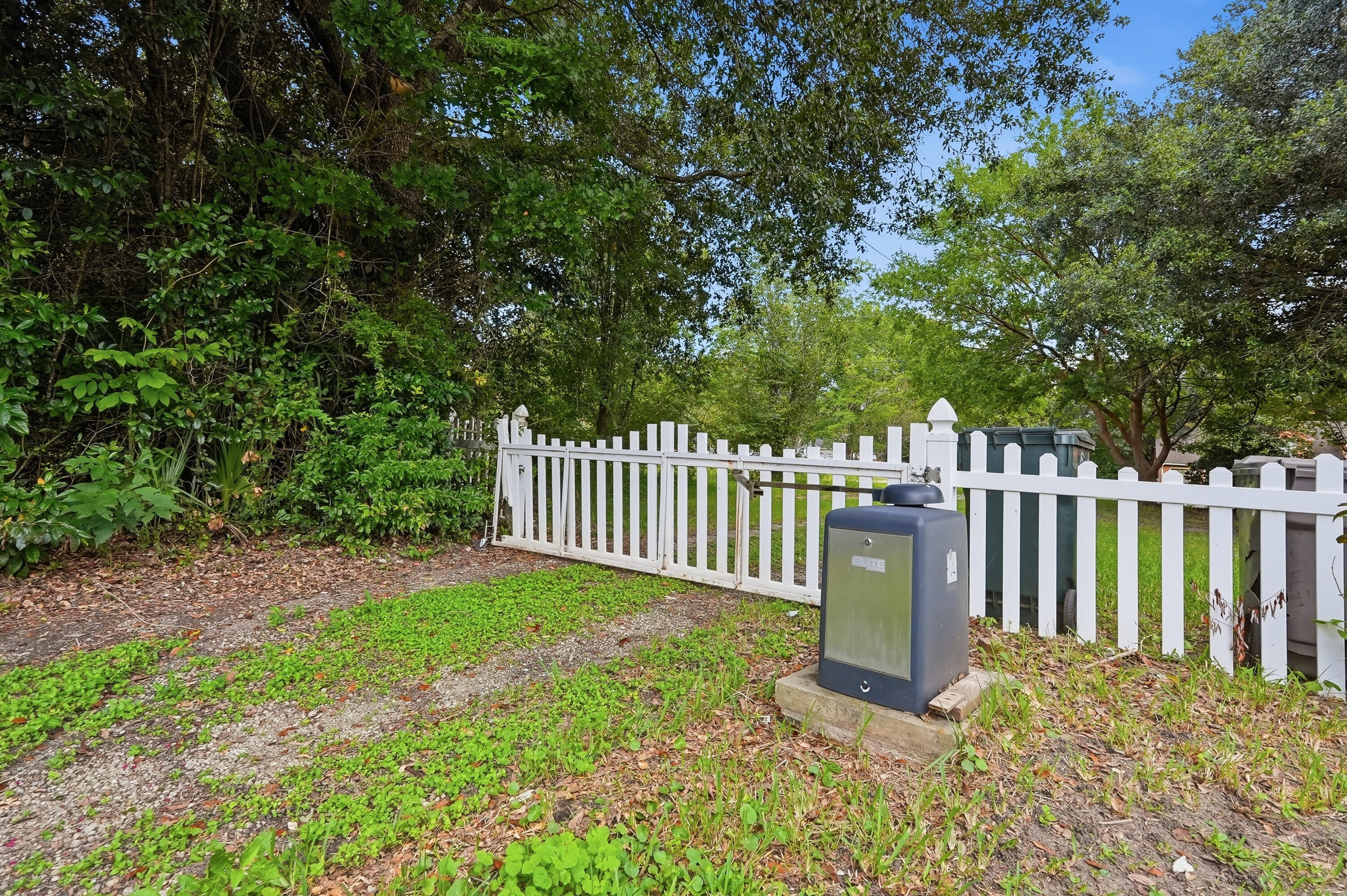 KINGS COURT - Residential