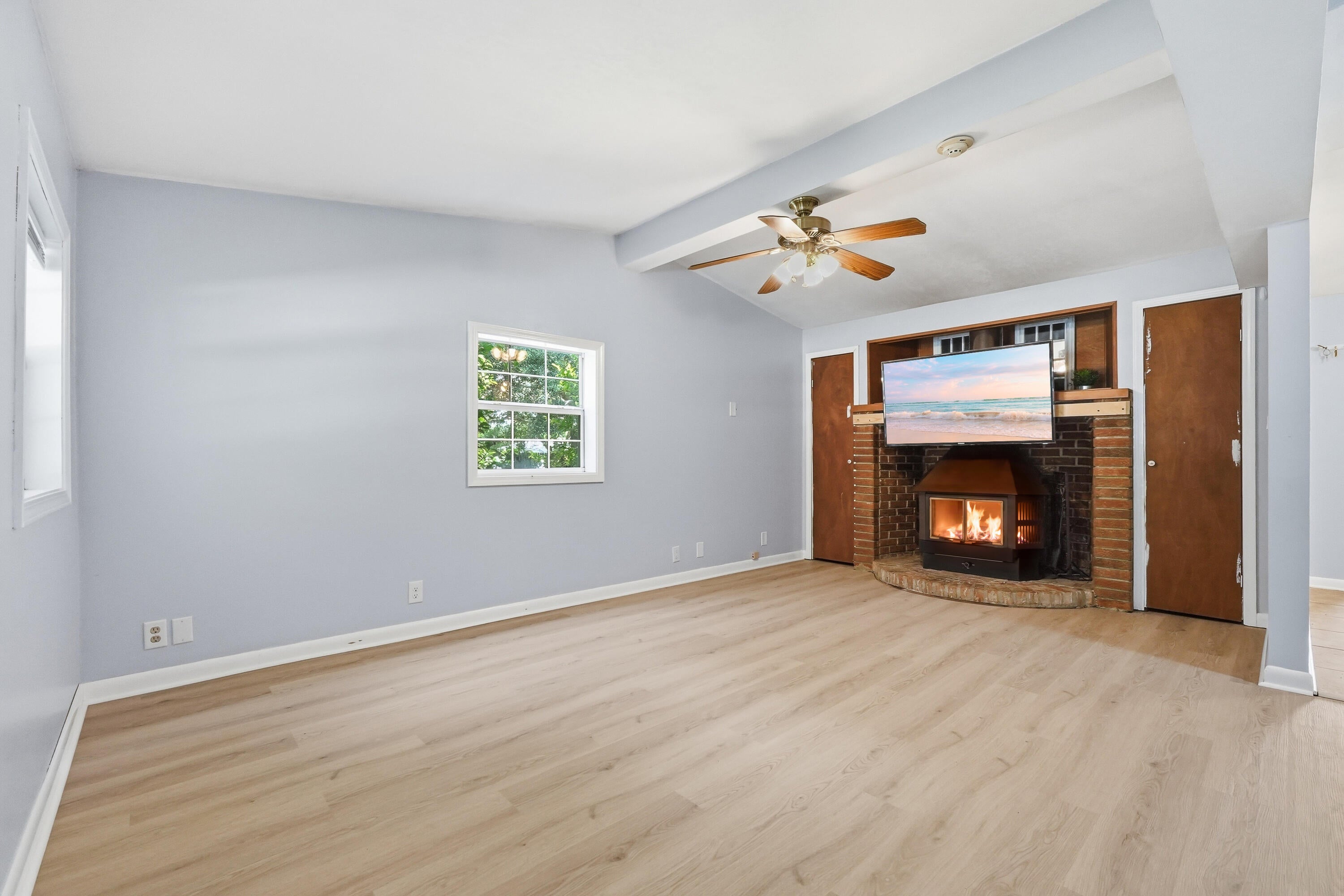 KINGS COURT - Residential