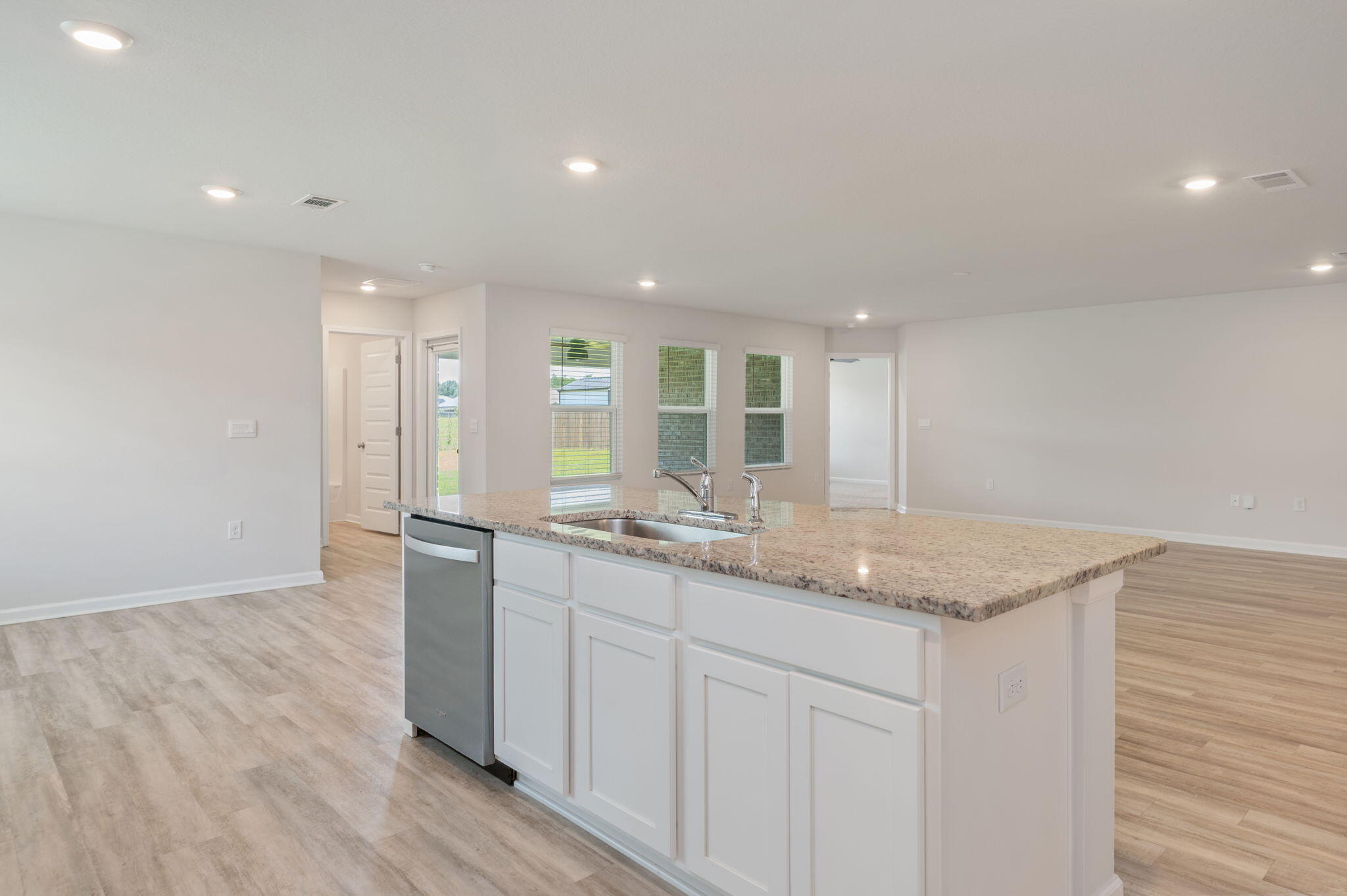 PLANTATION WOODS - Residential Lease