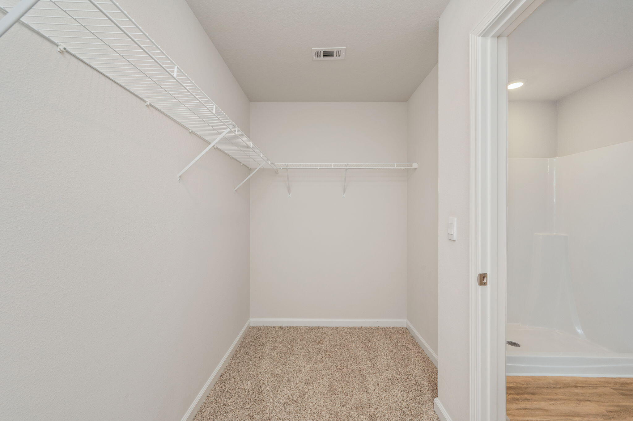PLANTATION WOODS - Residential Lease
