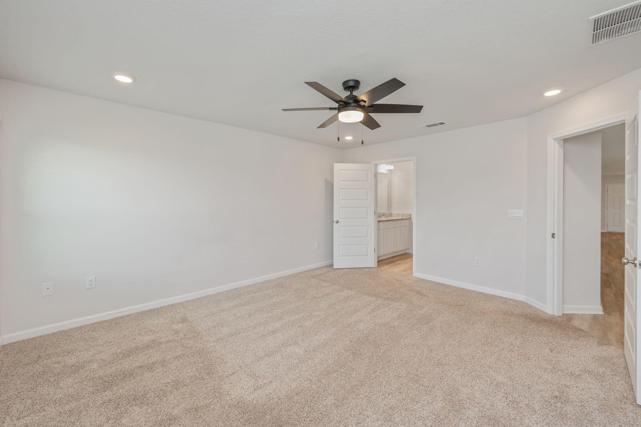 PLANTATION WOODS - Residential Lease
